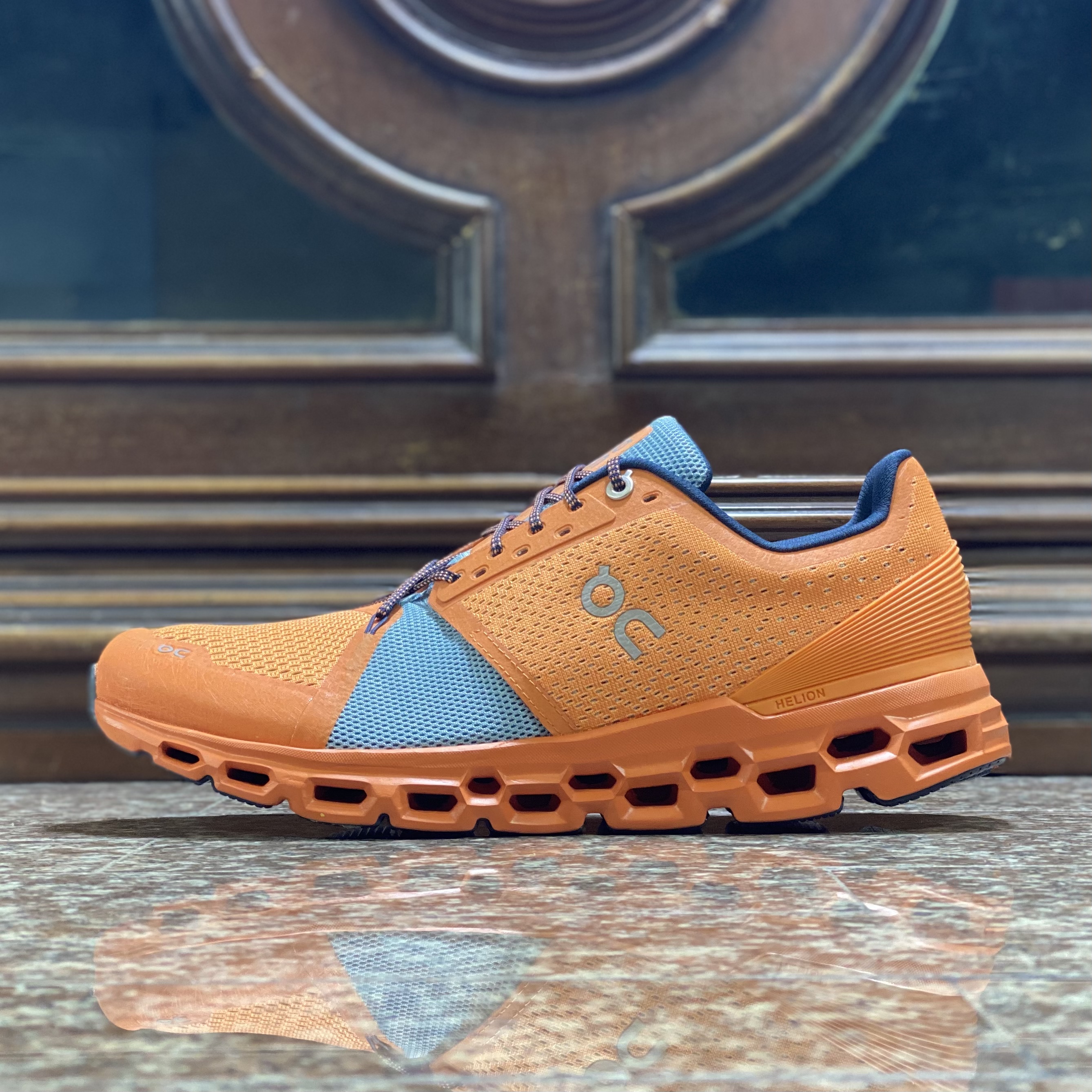 รองเท้าวิ่ง On CloudStratus ‘Orange’ (M10US)