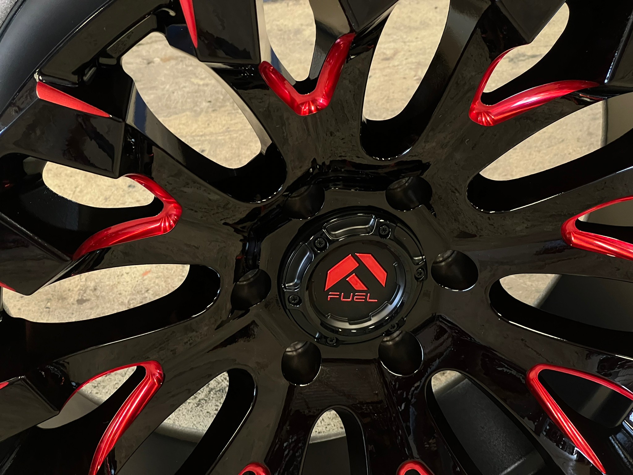 ล้อแท้ FULE GLOSSY BLACK 20x9 ET+1 6x139.7