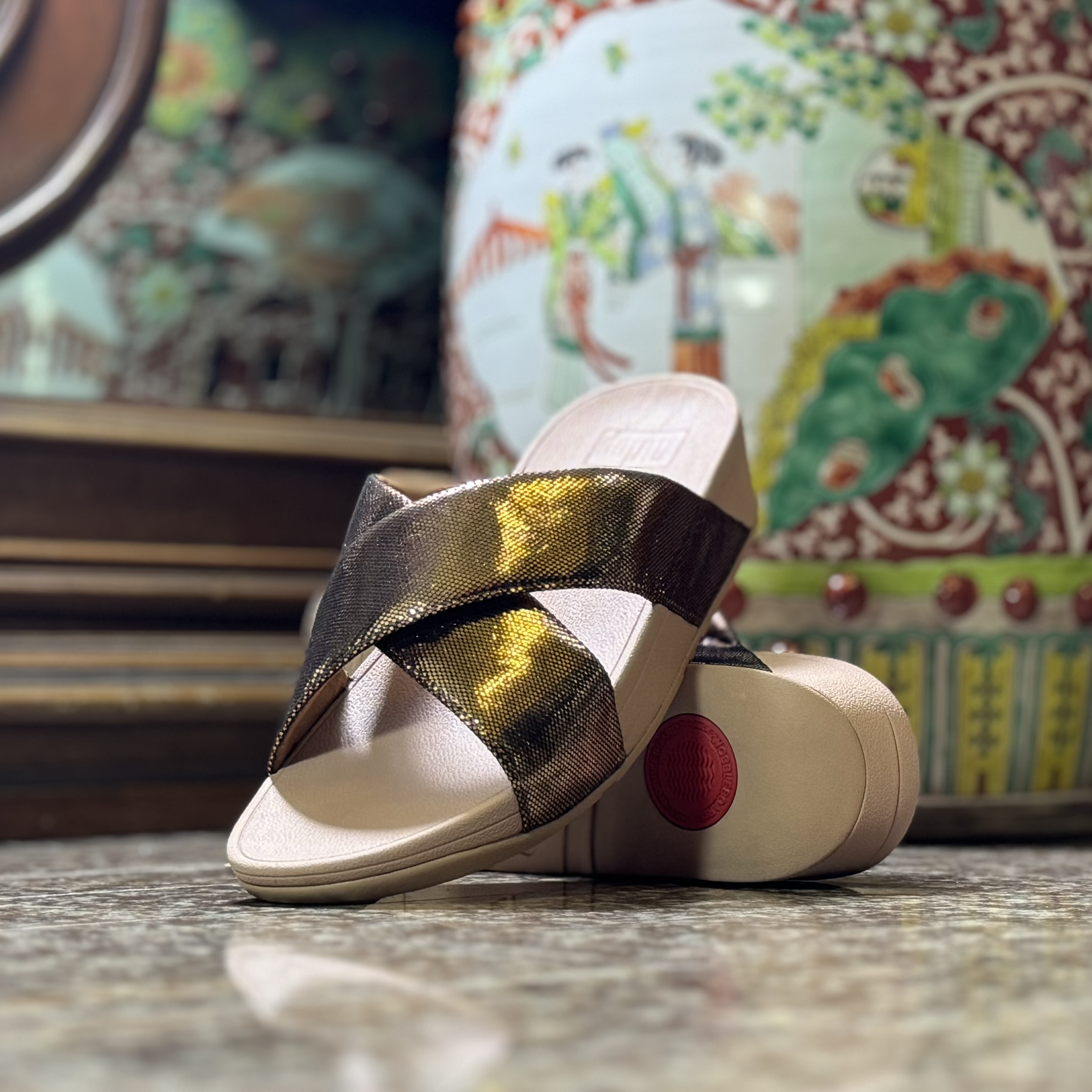 รองเท้า FitFlop Lulu Lustra Cross Women Sandals ‘RoseGold’ (W6/8/9US)