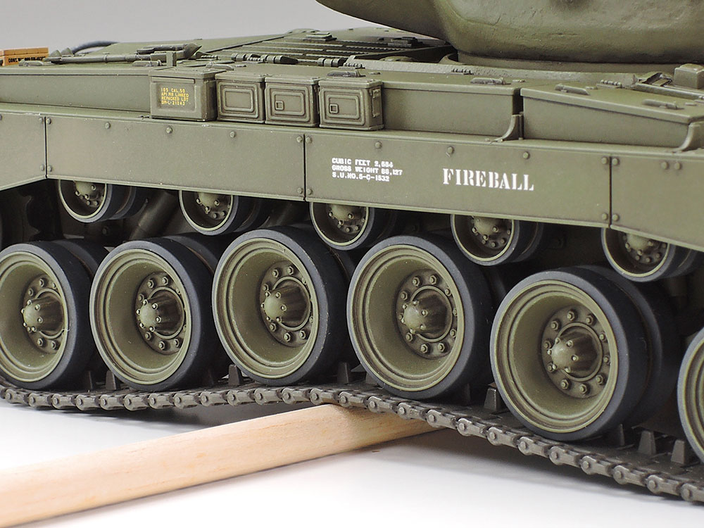 1/35 SCALE U.S. MEDIUM TANK M26 PERSHING (T26E3)
