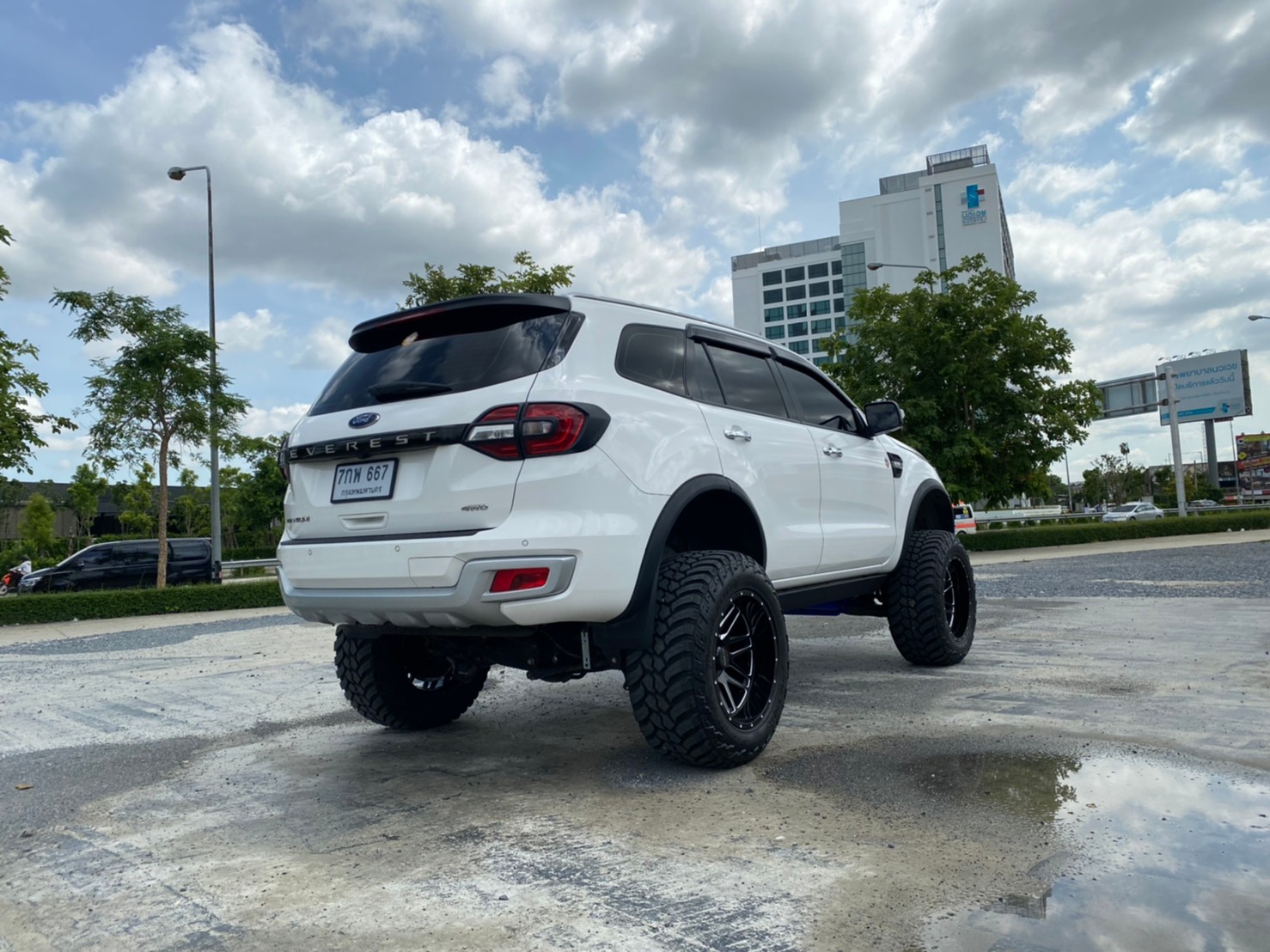 FORD EVEREST ยก6นิ้ว จัด FULLSET ที่ STEP9