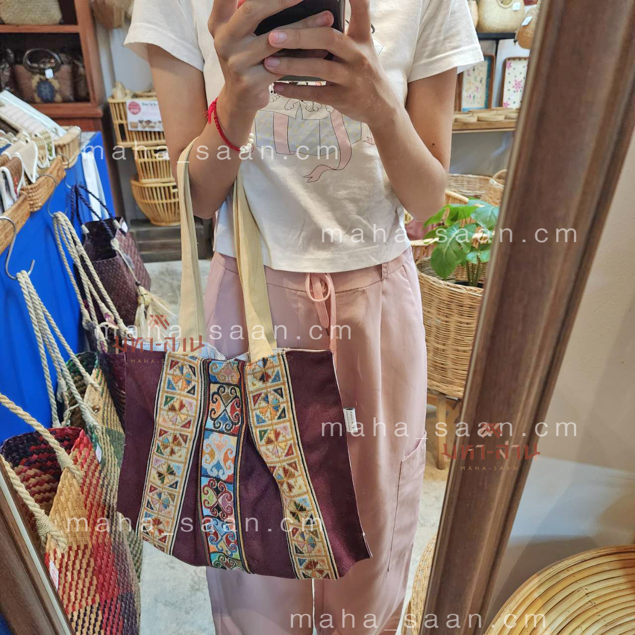 กระเป๋าผ้า สะพายไหล่ เนื้อผ้าดี สั่งผลิตติดแบรนด์ลูกค้าได้ 🍥