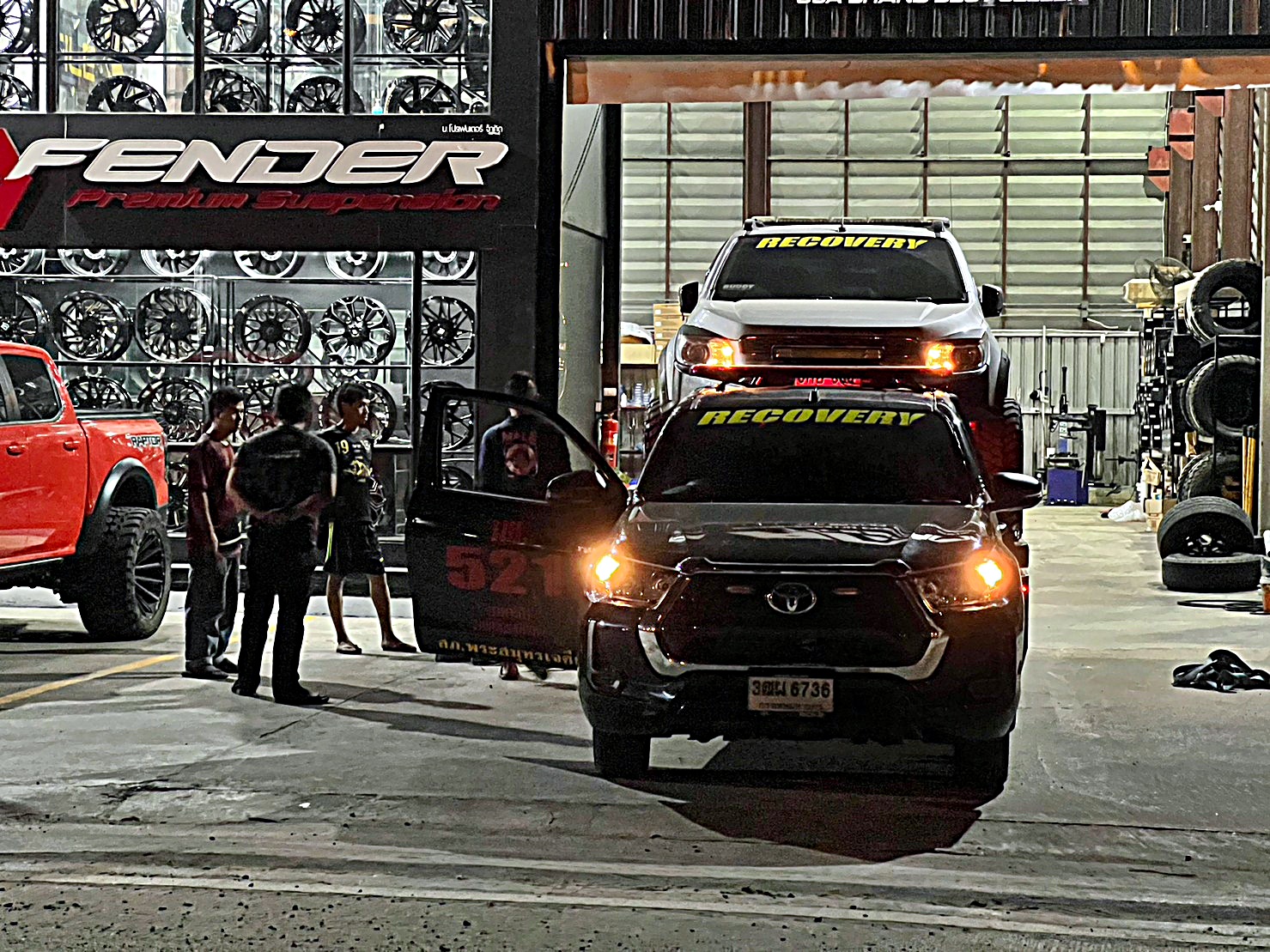 CHEVEROLET COLORADO ทรงเมกา แต่งที่ STEP9