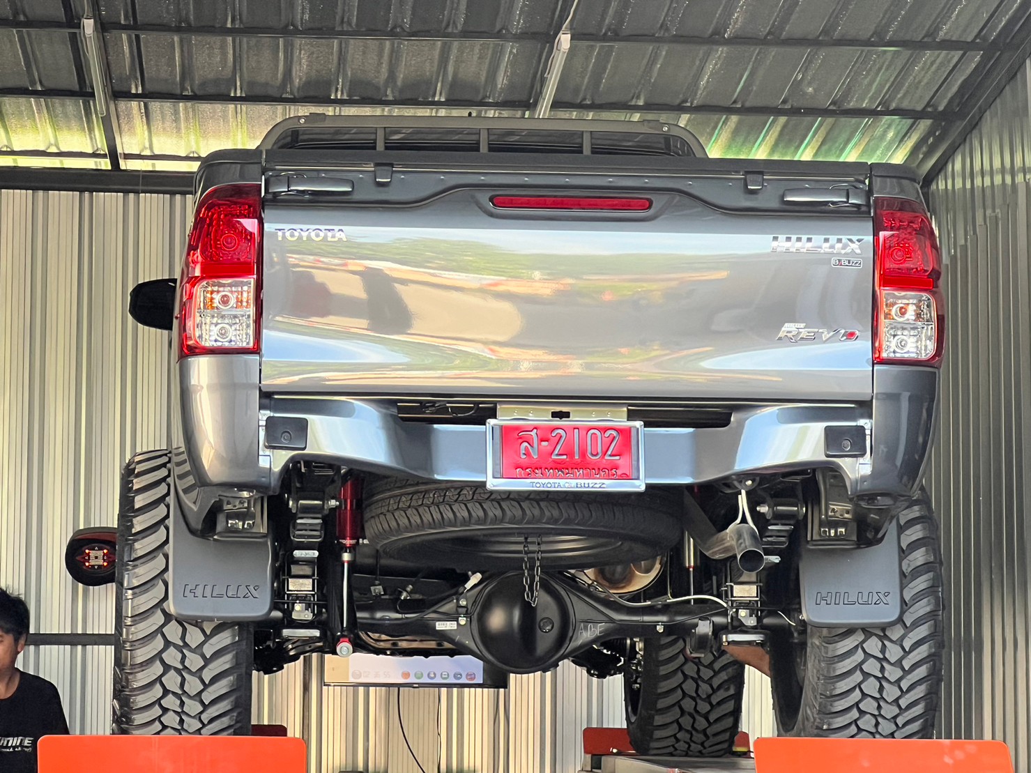 TOYOTA REVO หัวเดียว ทรงเมกา ที่ STEP9