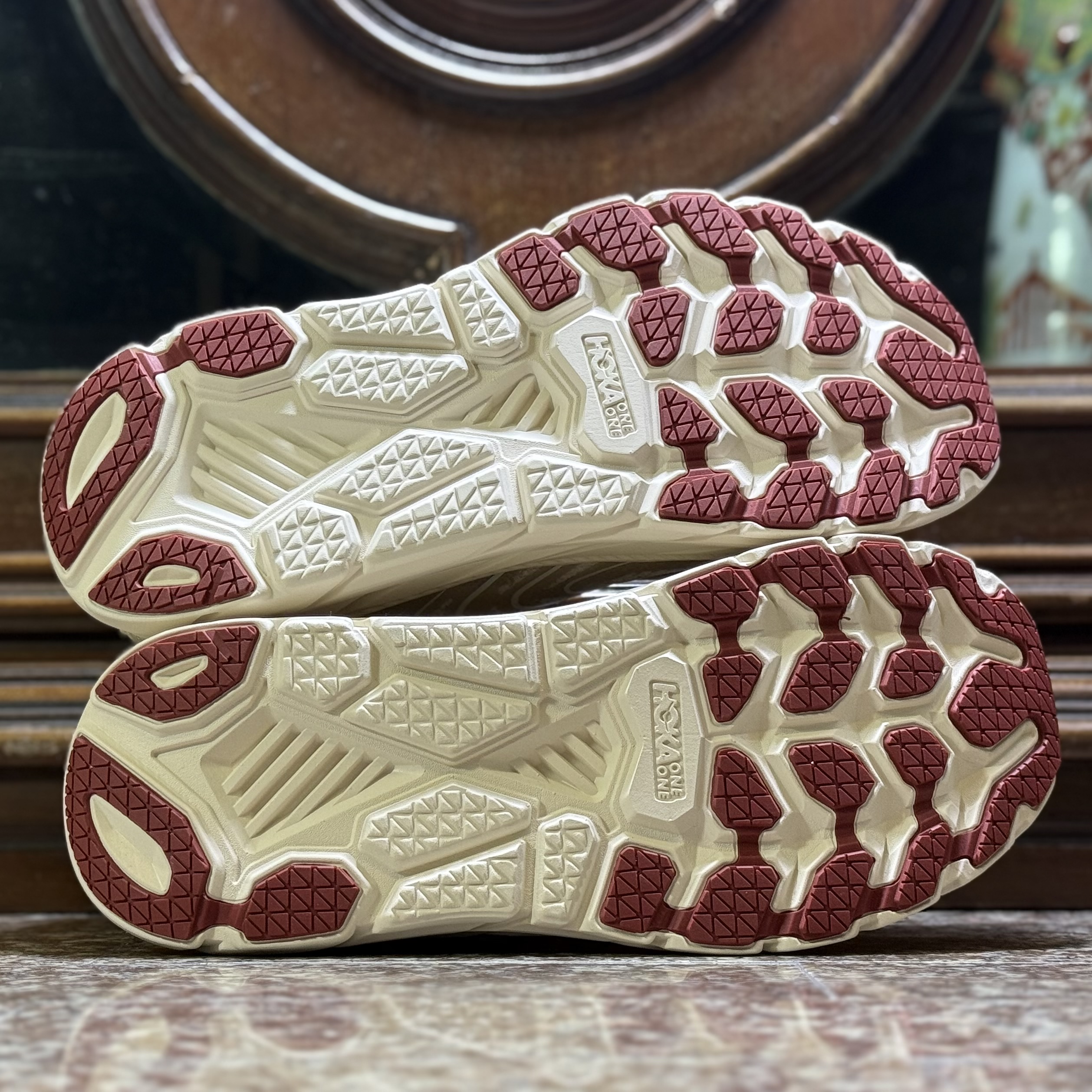 รองเท้า HOKA Clifton LS ‘EXCLUSIVE’ (M8/8.5/10US)