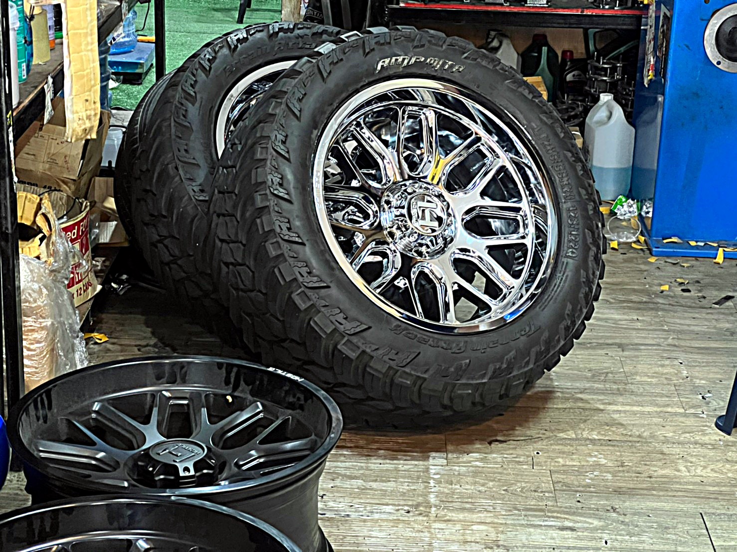 TOYOTA_REVO_ROCCO ล้อแท้ HOSTILE โครเมี่ยม