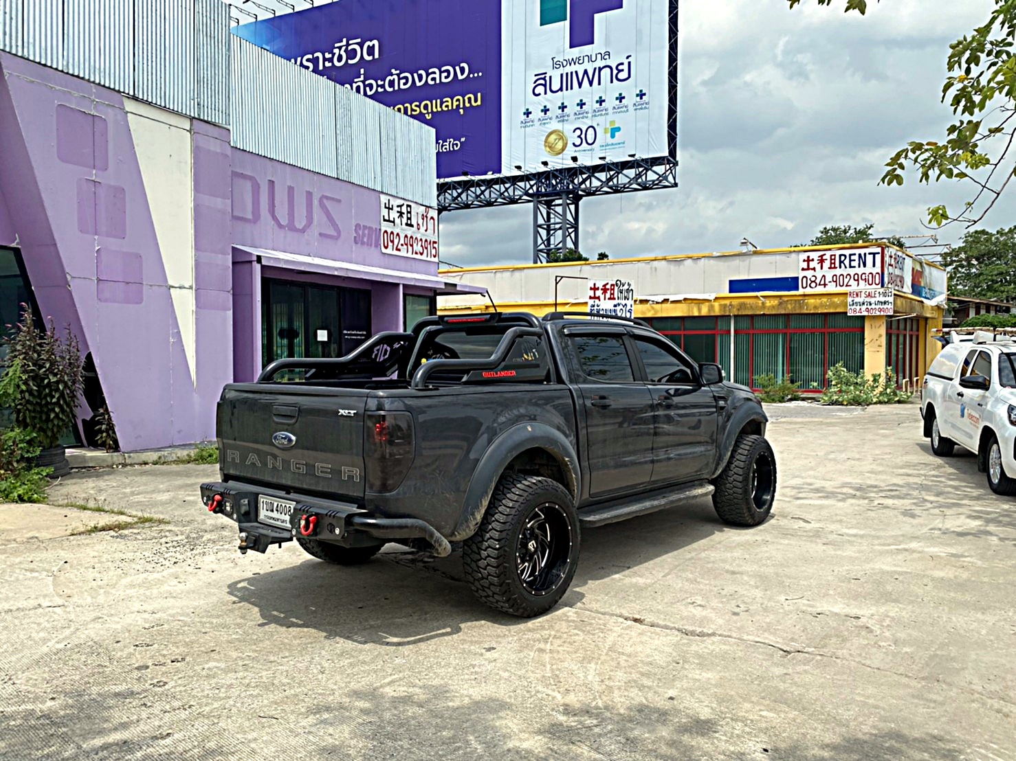 FORD จัดชุดใหม่ ทรงเมกาที่ STEP9