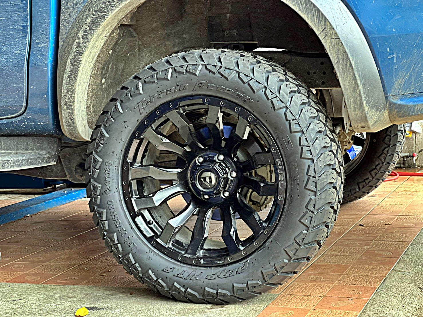 ล้อ FUEL BLITZ ใส่ FORD RAPTOR