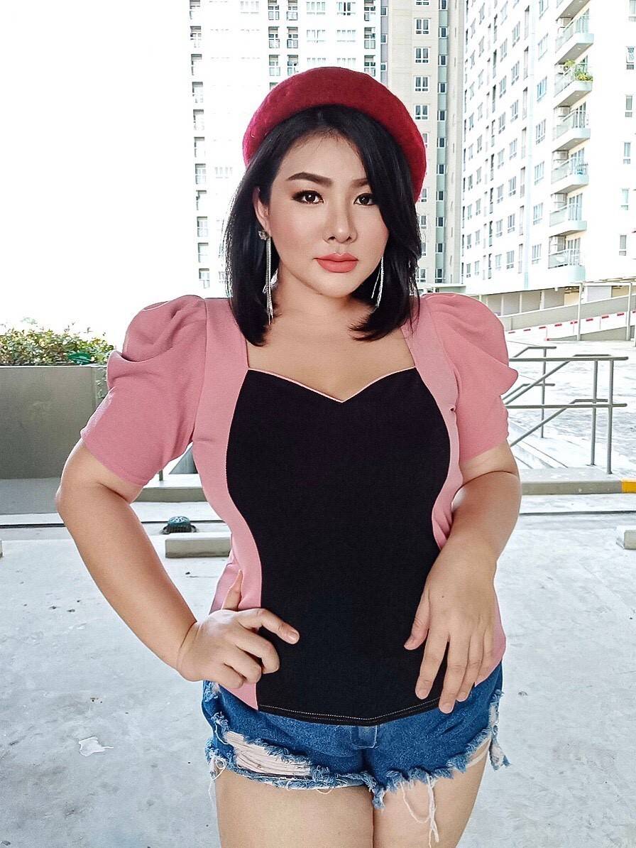 เสื้อสาวอวบสีทูโทน