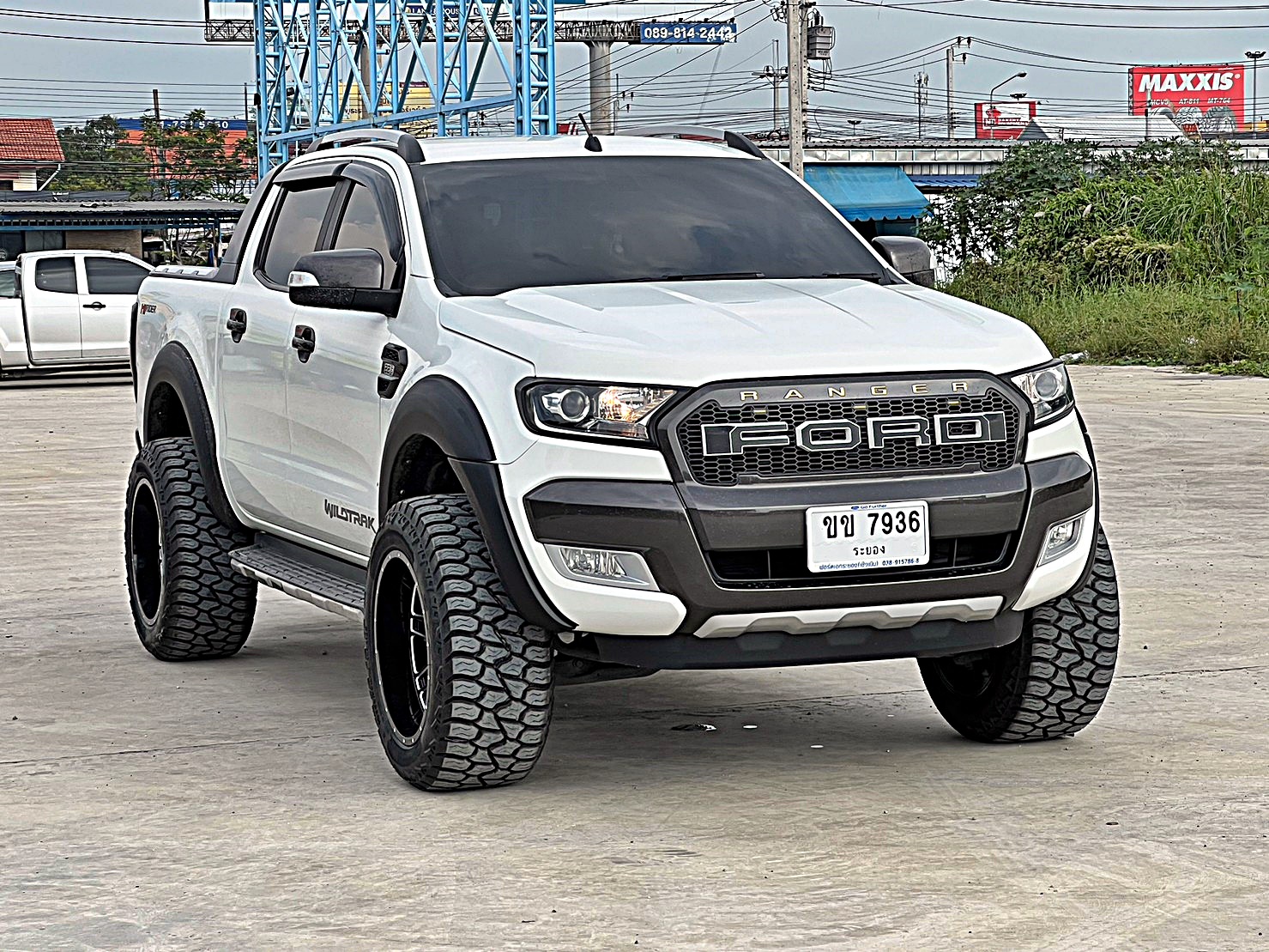 FORD_RANGER_จองคิวมาจากระยอง แต่งทรงเมกาที่ STEP9