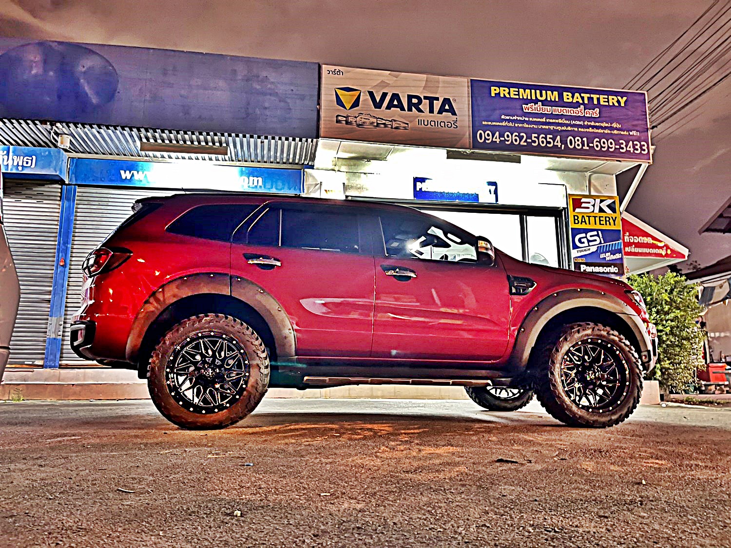 FORD EVEREST แบบไม่ยก โคตรเต็ม