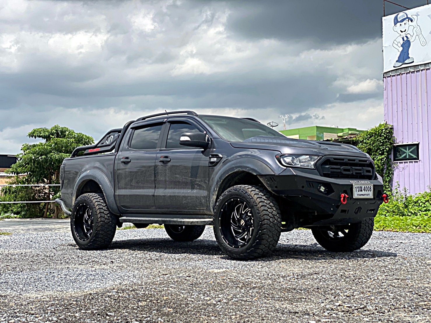 FORD จัดชุดใหม่ ทรงเมกาที่ STEP9