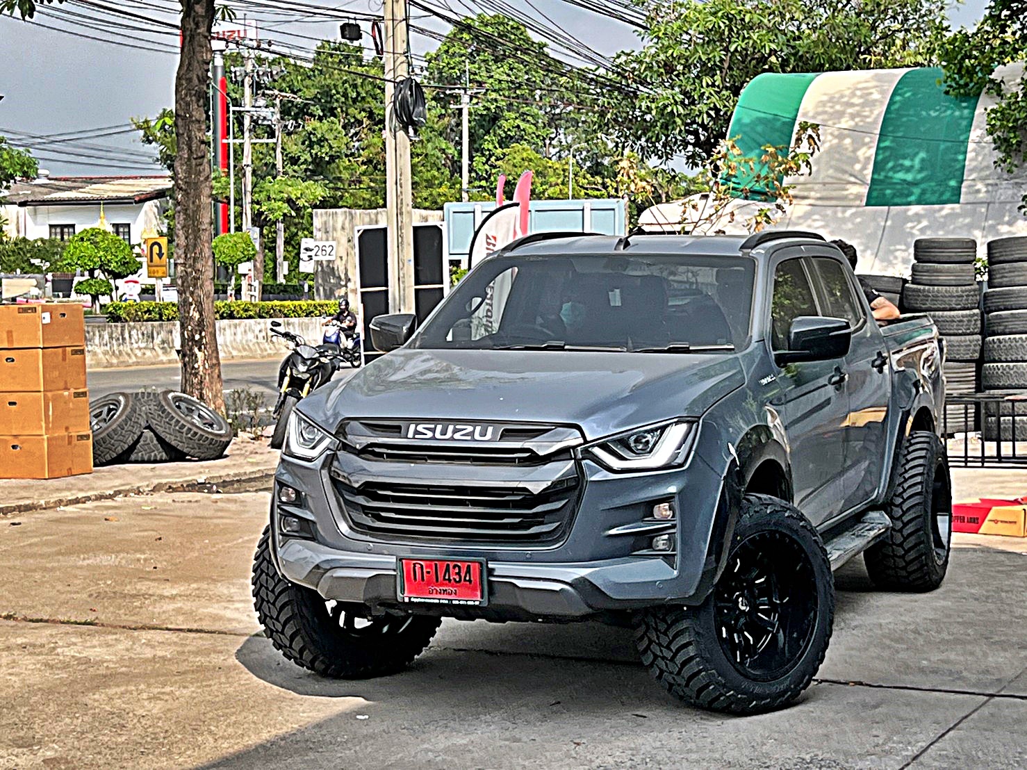 D-MAX ทรงเมกา จากอุธยา