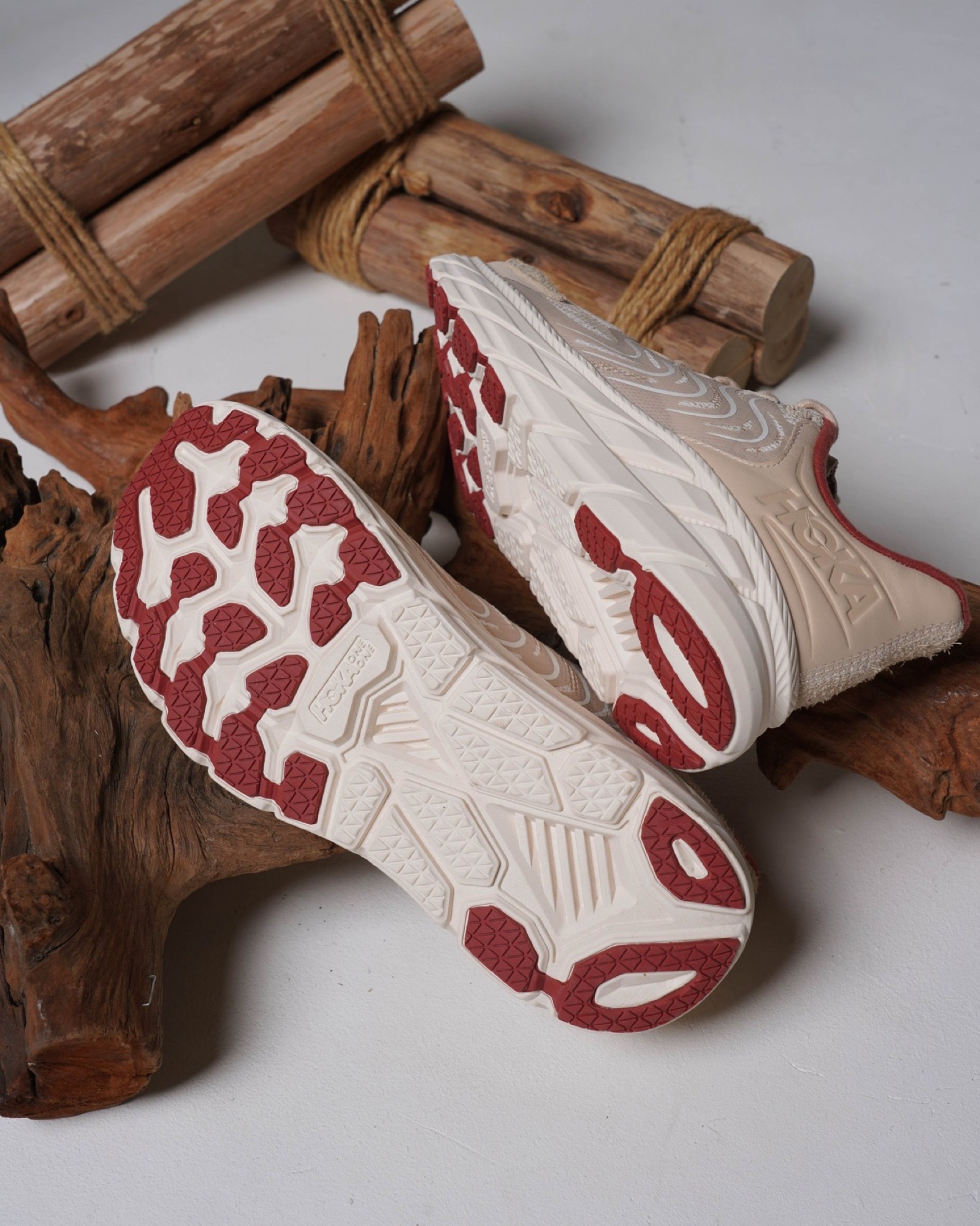 รองเท้า HOKA Clifton LS ‘EXCLUSIVE’ (M8/8.5/10US)