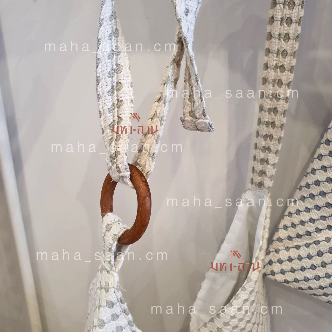 กระเป๋าผ้าฝ้าย สะพายไหล่ คละลาย สายปรับได้🦋