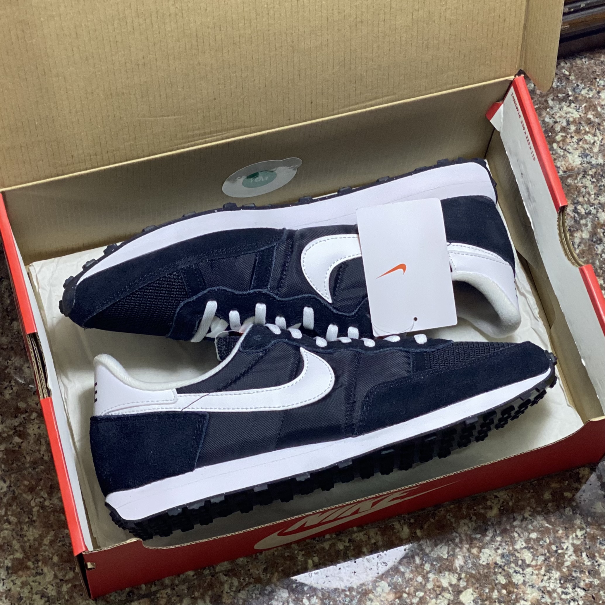 รองเท้า Nike Challenger OG ‘BLACK’ (M10US)