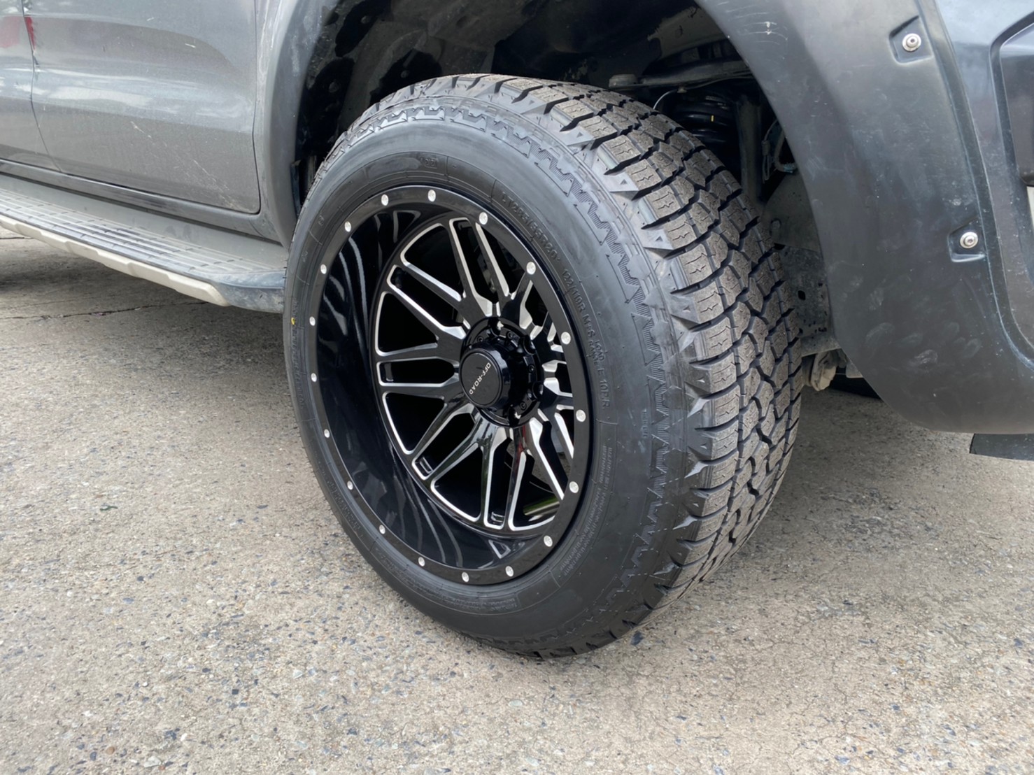 FORD ทรงเมกา ล้อเทพลึกสุดตาราง