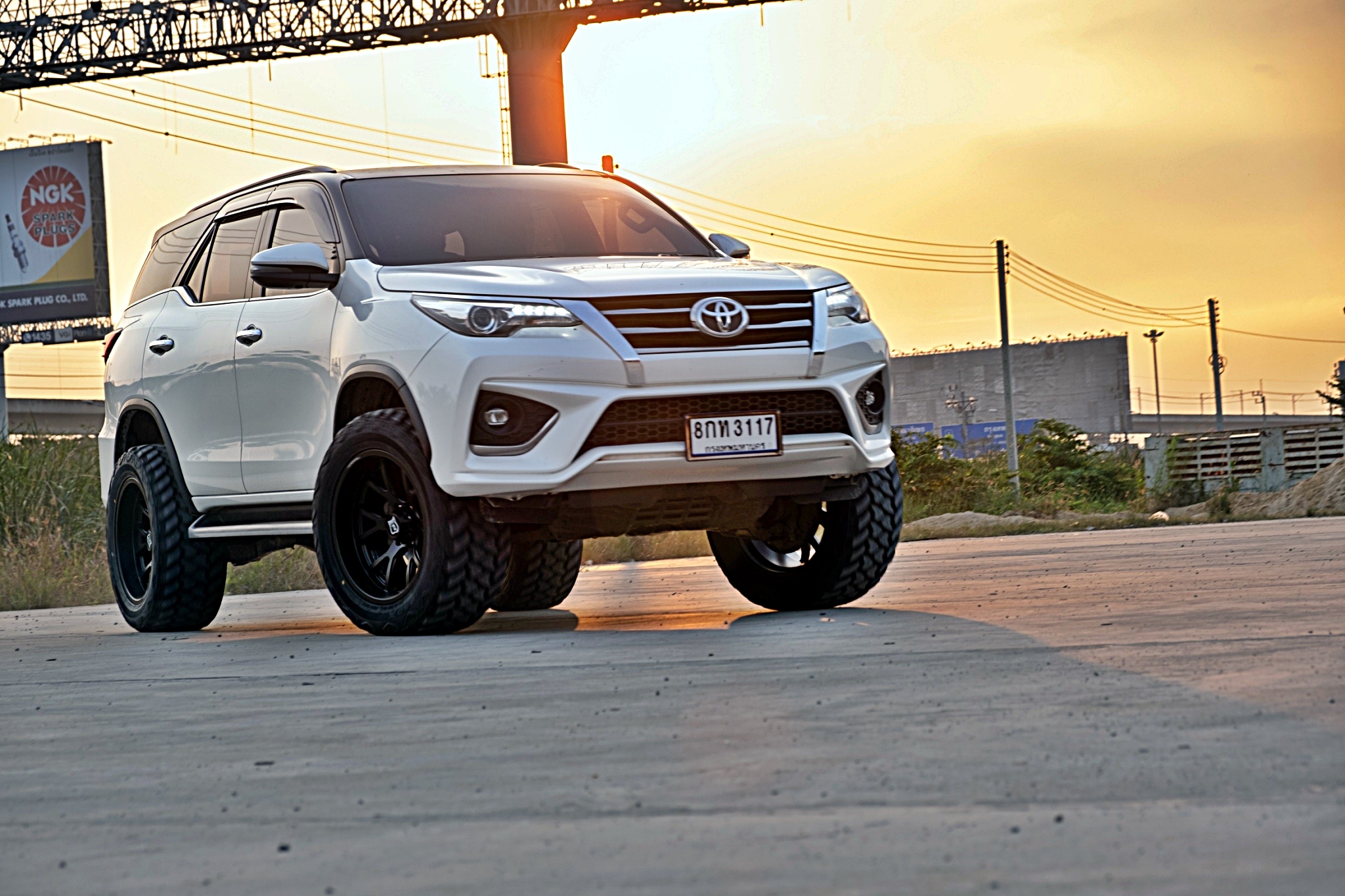 TOYOTA FORTUNER ทรงเมกาที่ STEP9