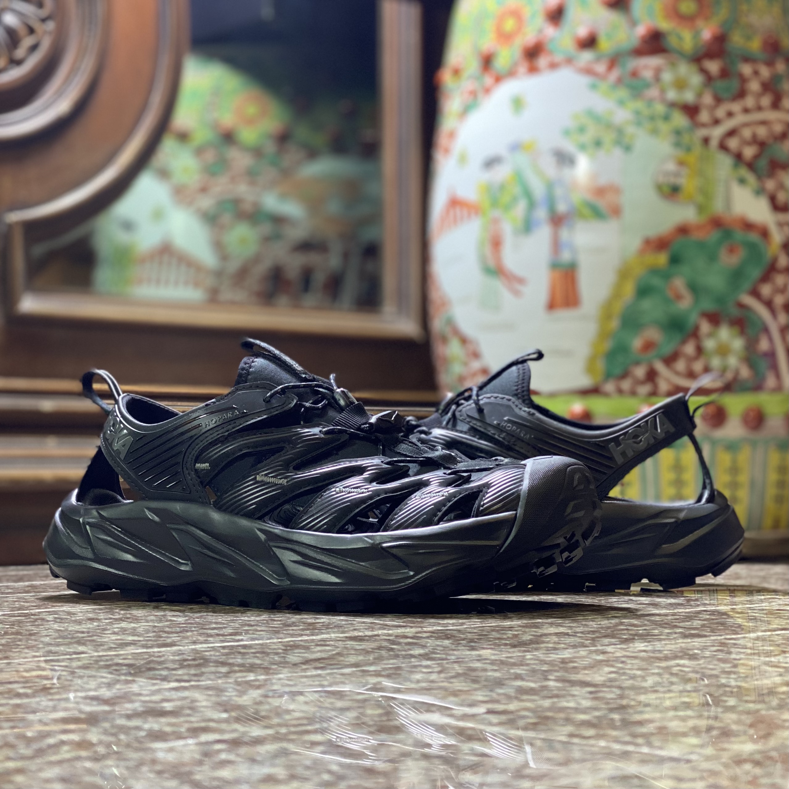 รองเท้า HOKA Hopara ‘TripleBlack‘ (W7.5/8US)