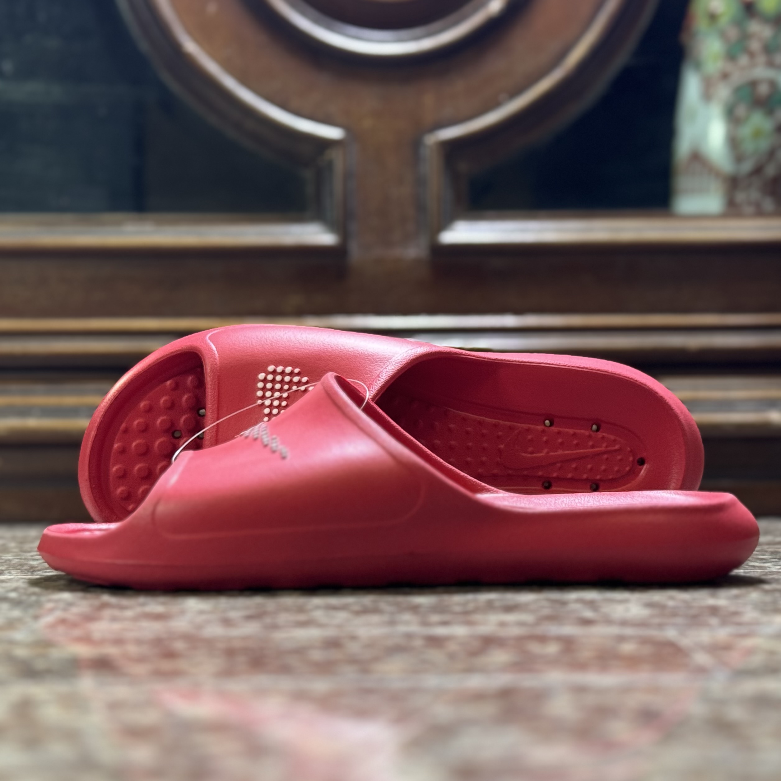 รองเท้า Nike Victory One Shower Slide (M7/8US)