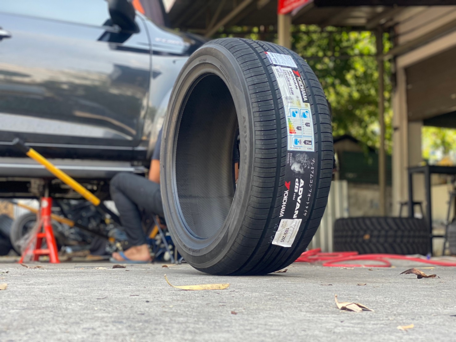 YOKOHAMA ADVAN DB V552 235/45-18 ราคาพิเศษที่ STEP9