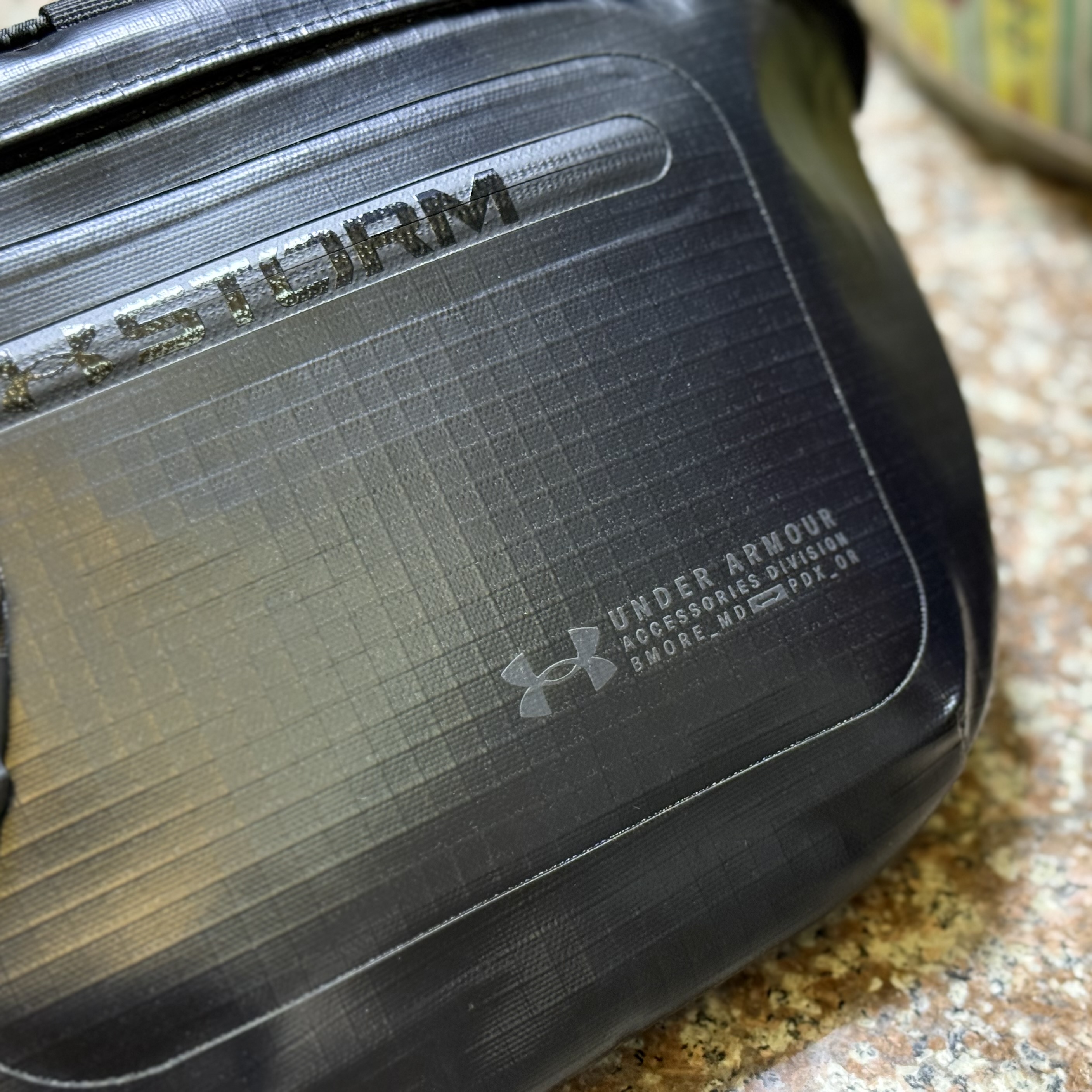 กระเป๋า Under Armour Summit Waist Bag ‘TripleBlack’