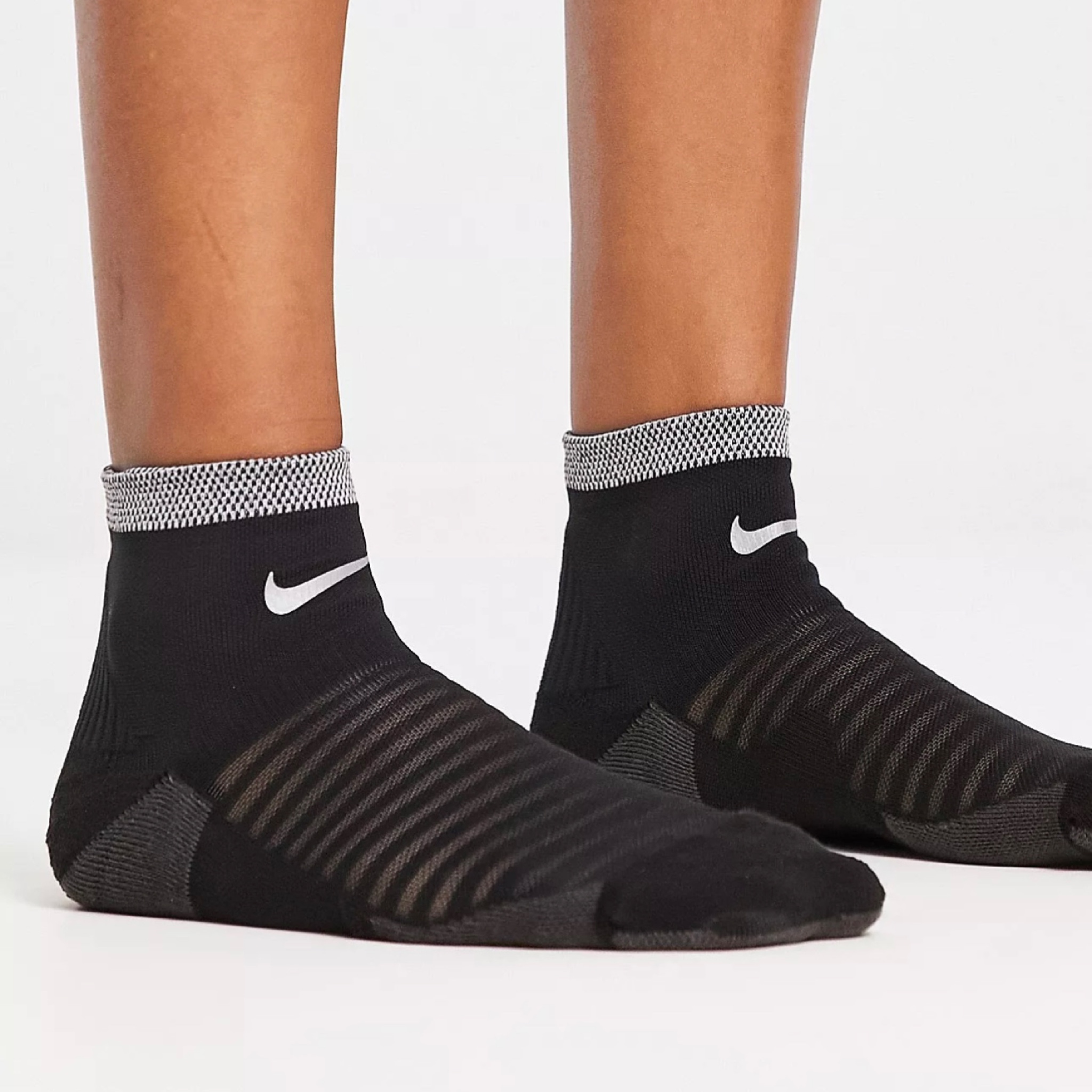 ถุงเท้าวิ่ง Nike Spark Cushioned Ankle Running Socks ‘BLACK’ (M,L)