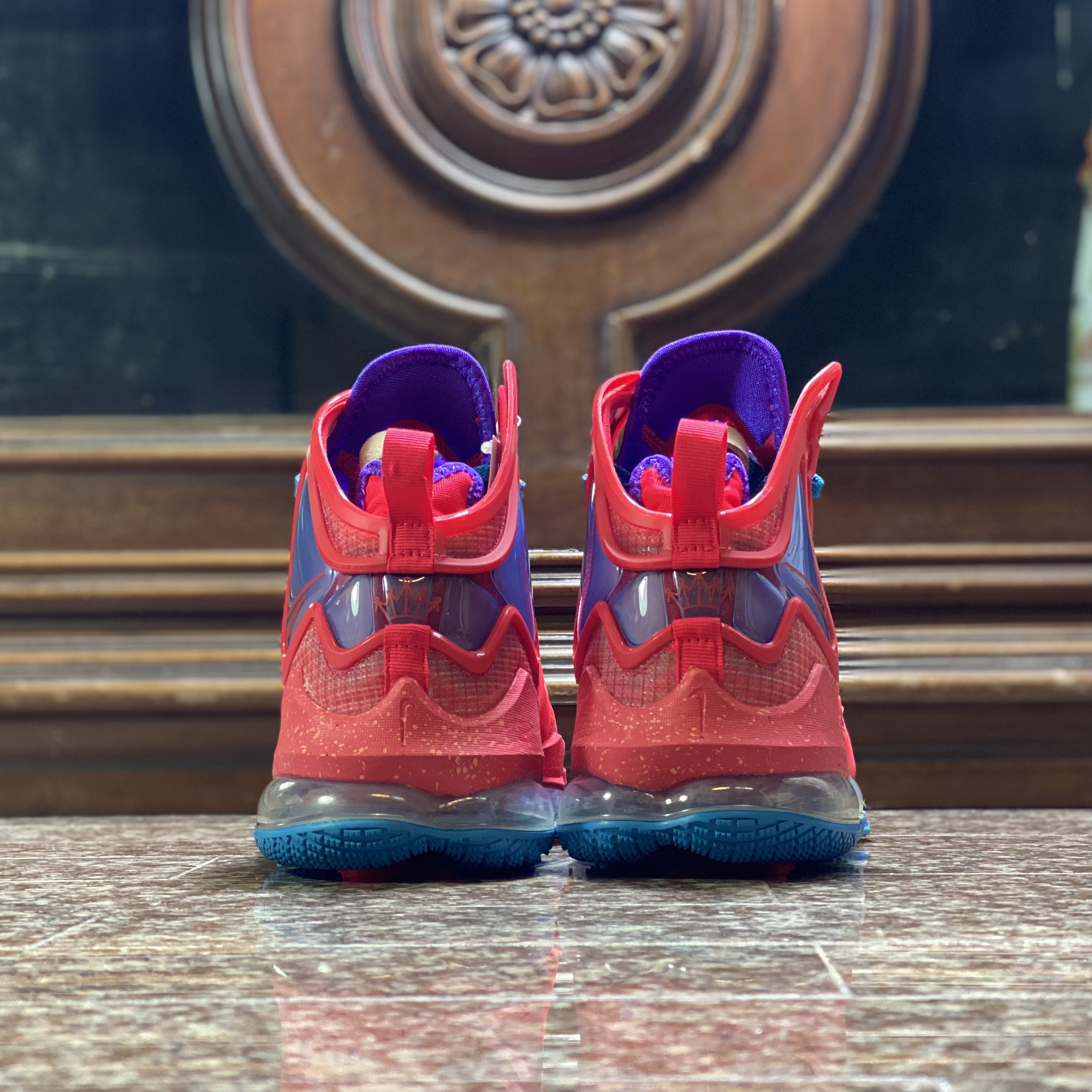 รองเท้าบาส Nike LeBron XIX ‘BRED’ (M9US)