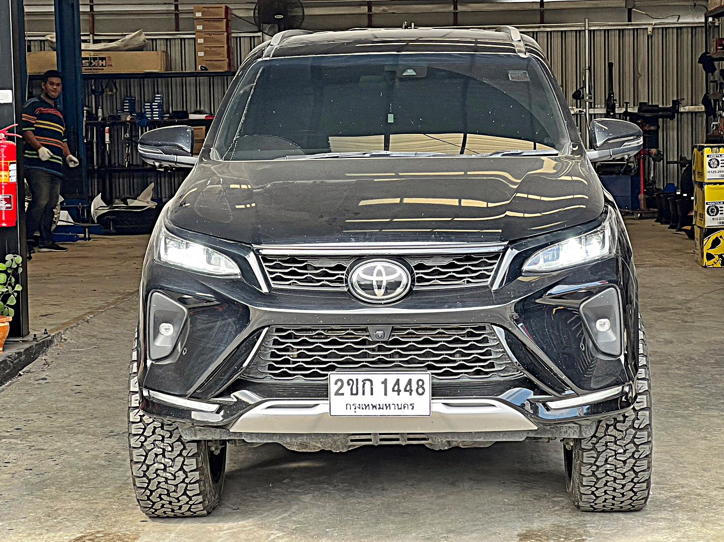 TOYOTA FORTUNER LEGENDER แต่งทรงเมกาที่ STEP9