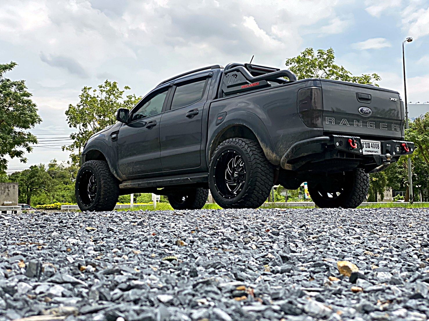 FORD จัดชุดใหม่ ทรงเมกาที่ STEP9