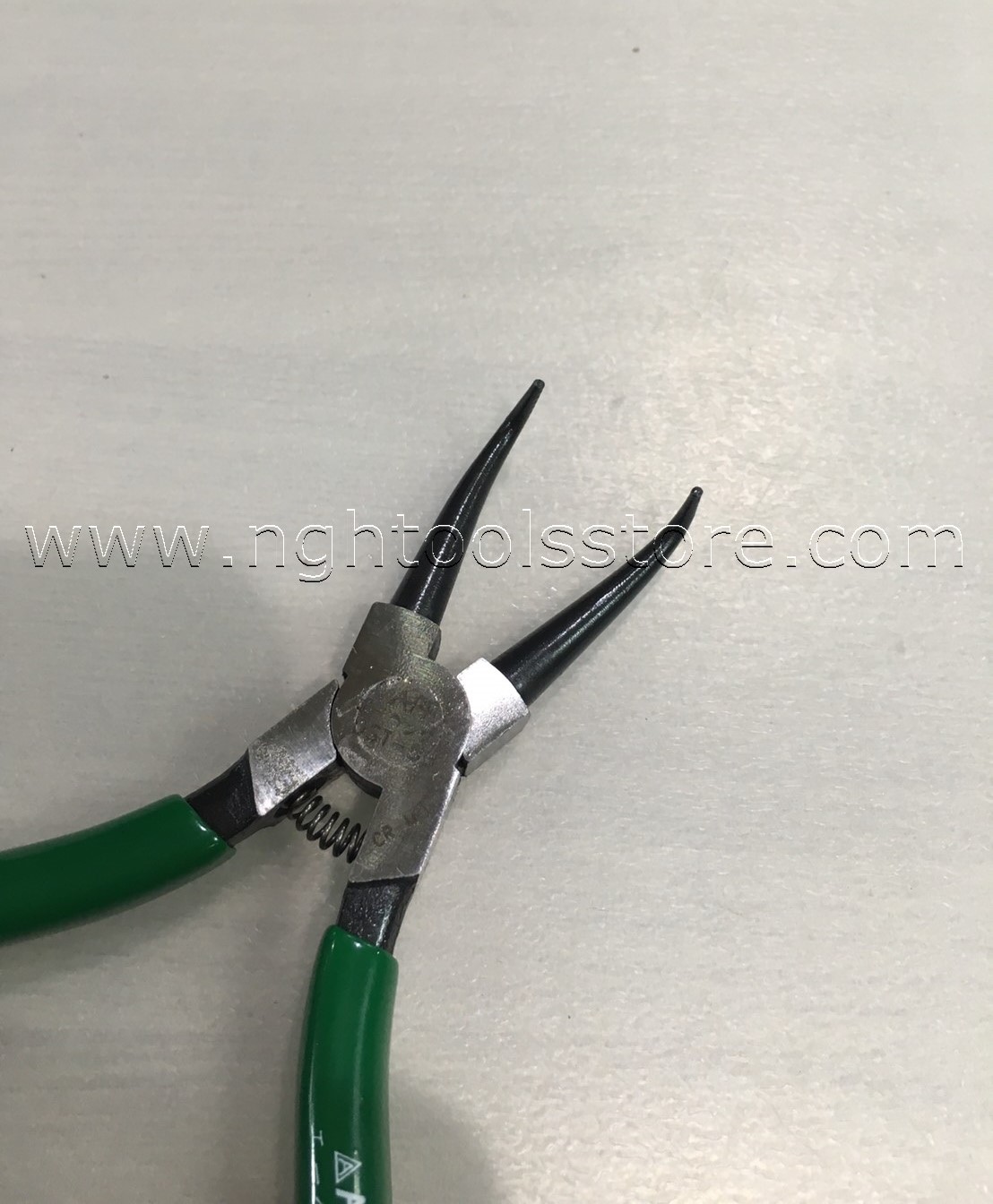 คีมหนีบแหวนปากงอ ขนาด 5" ยี่ห้อ APEX