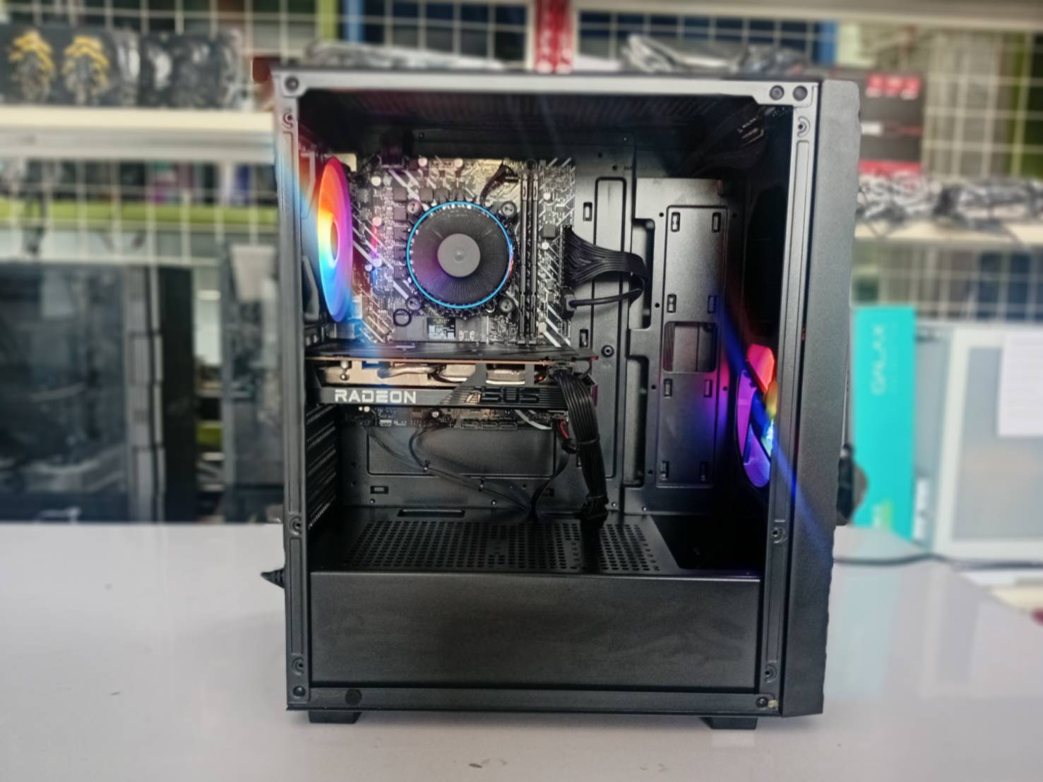 คอมสเปคเน้นเล่นเกมส์ I5 12400F+ RX6600 8G