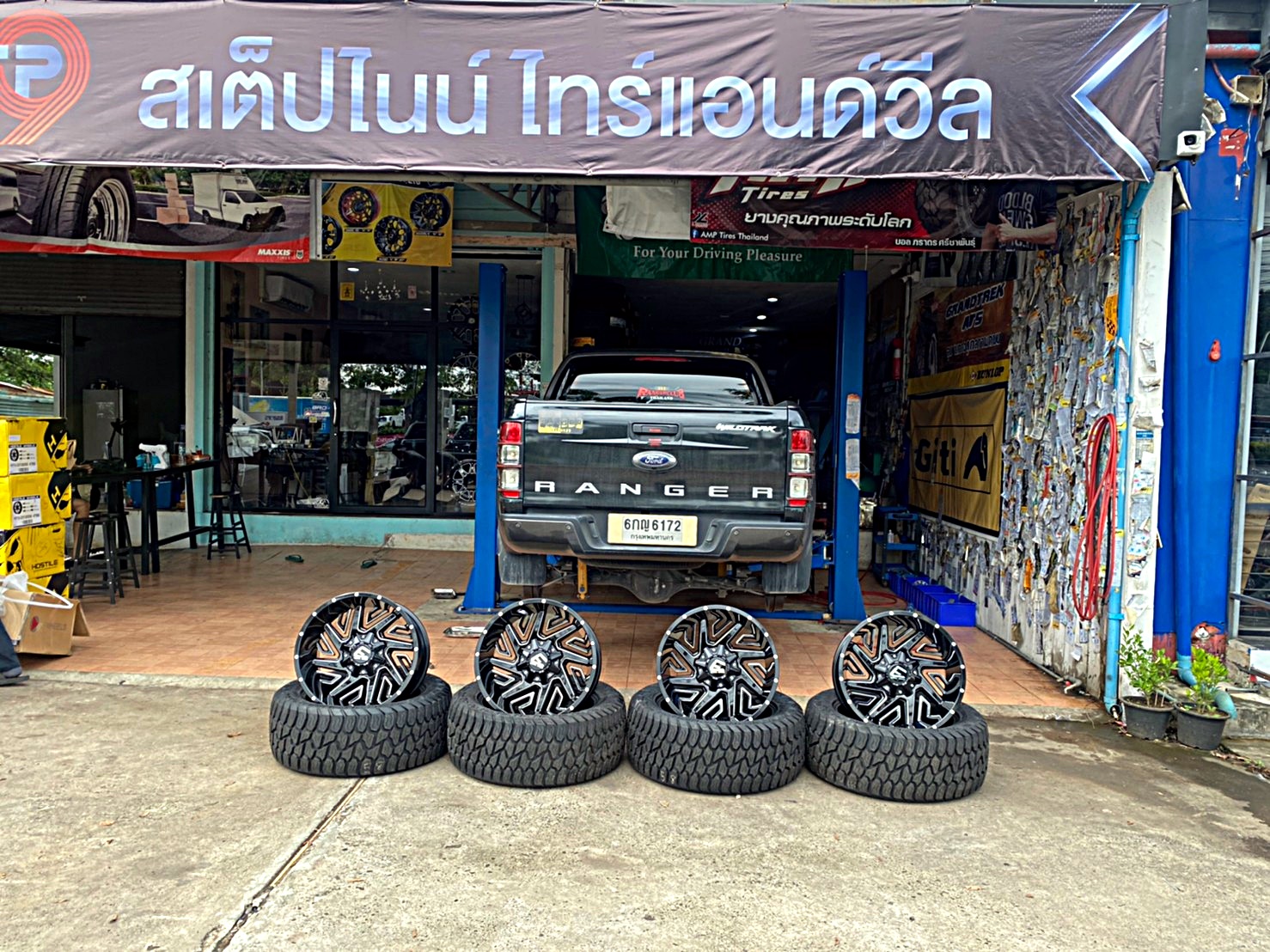 FORD WILDTRAK จัดทรงเมกาที่ STEP9
