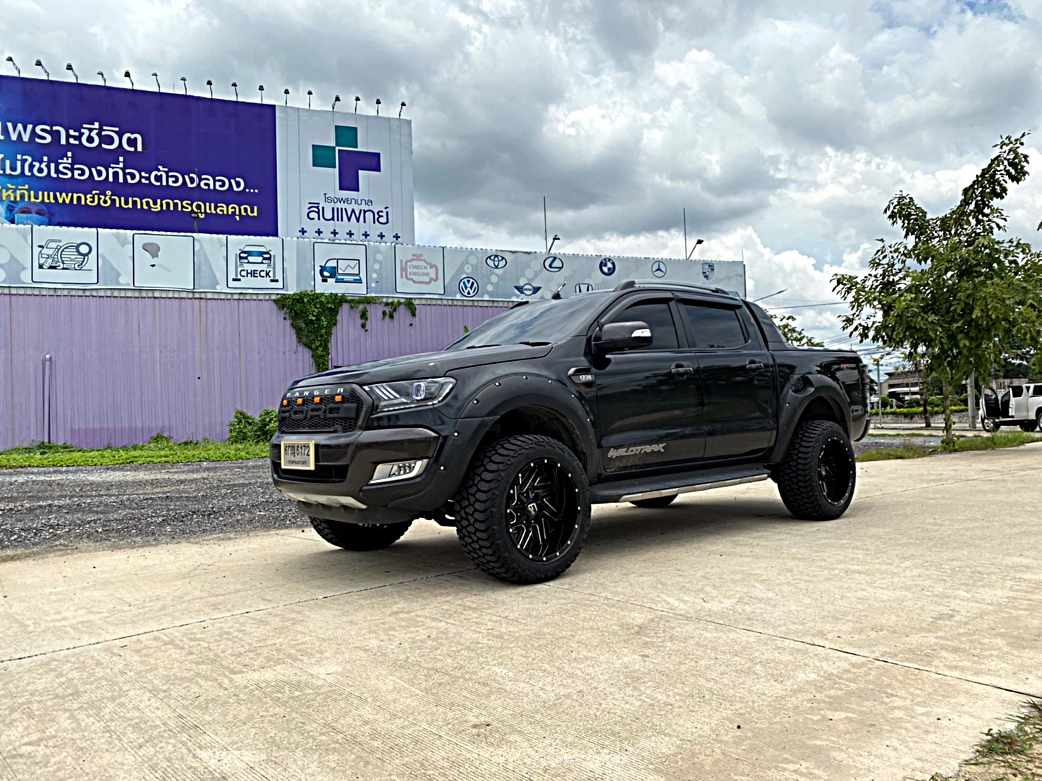 FORD WILDTRAK จัดทรงเมกาที่ STEP9