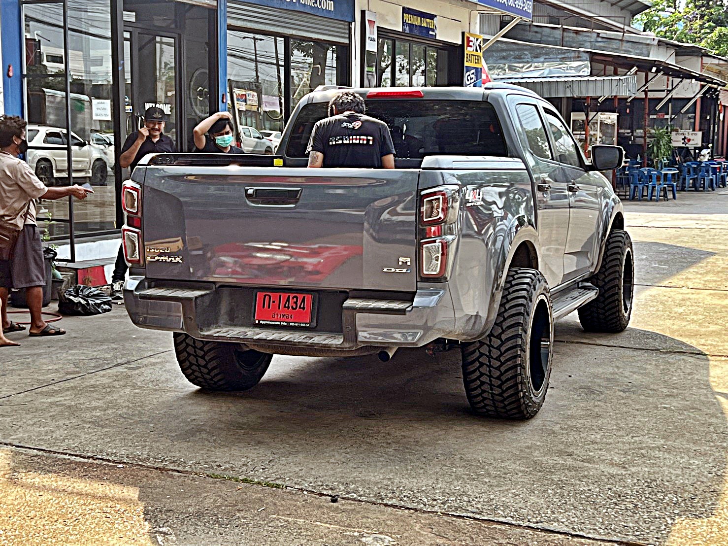 D-MAX ทรงเมกา จากอุธยา