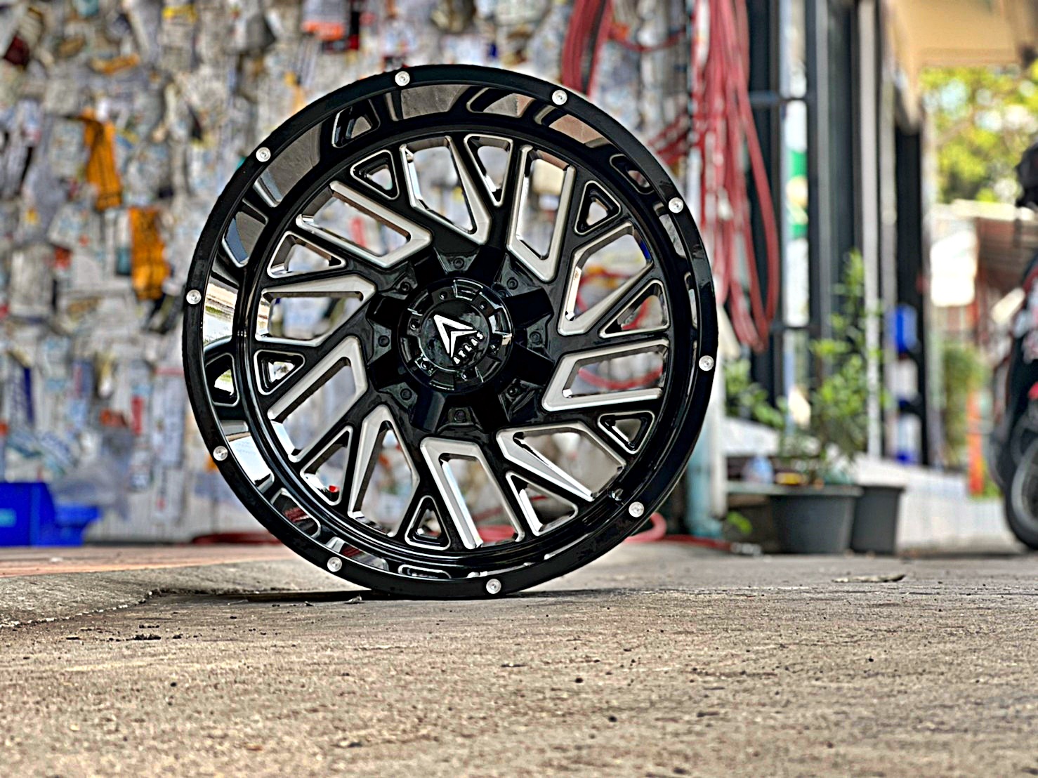 ชุดละ 45900-49900 ปกติ 75000 ขอบ20 ทรงเมกา ล้อคู่ยาง LINGLONG CROSSWIND 285/55-20