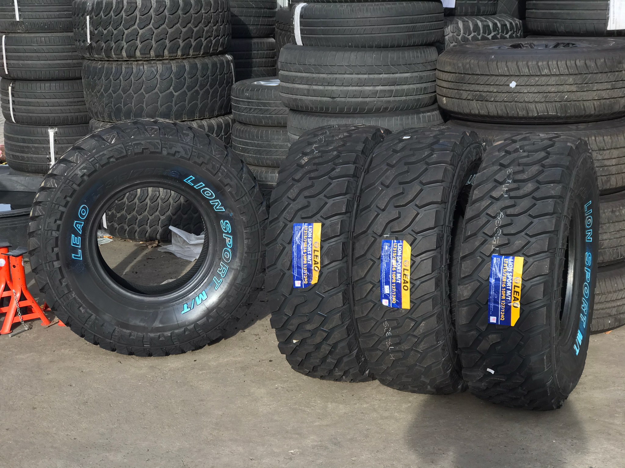 LEAO LEAO 315/75-16 LION SPORT ปี21