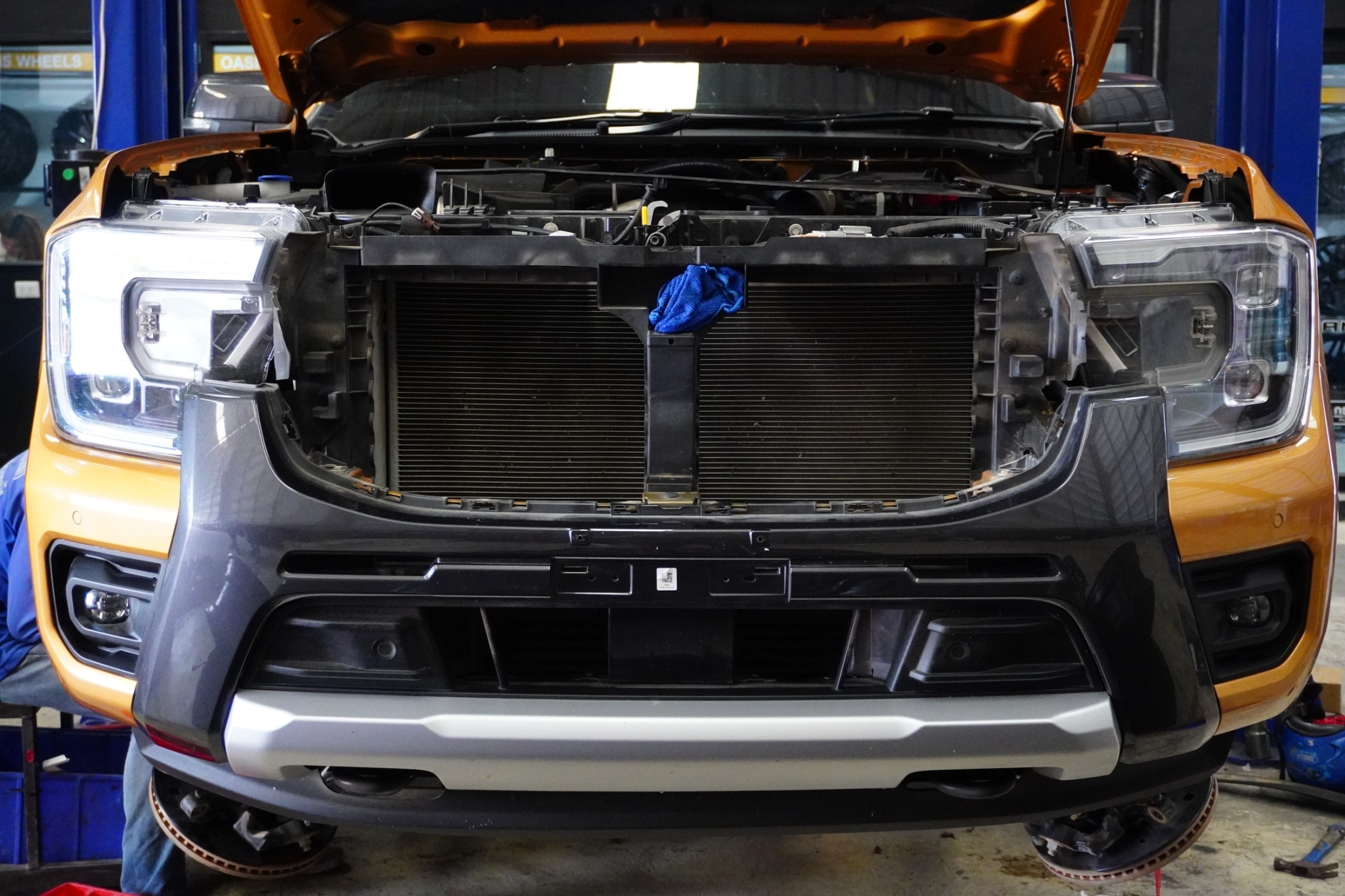 FORD RANGER NEXTGEN จองคิวมาจาก ชุมพร แต่งทรงเมกาที่ STEP9