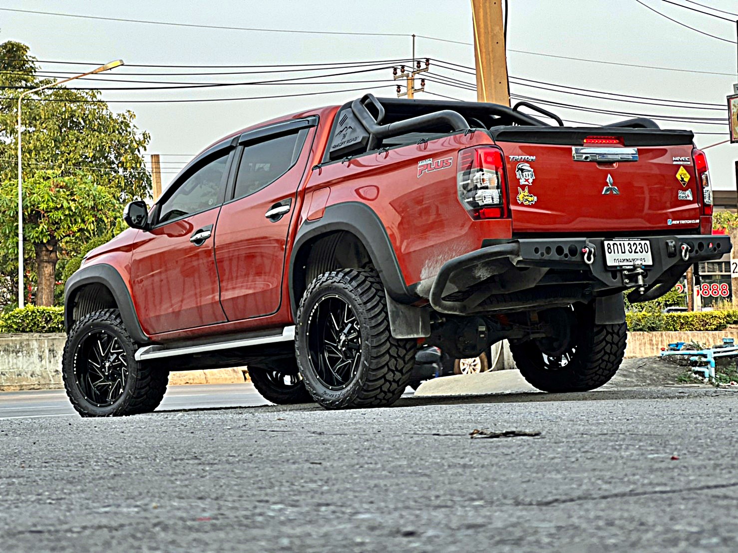 TRITON ทรงเมกา