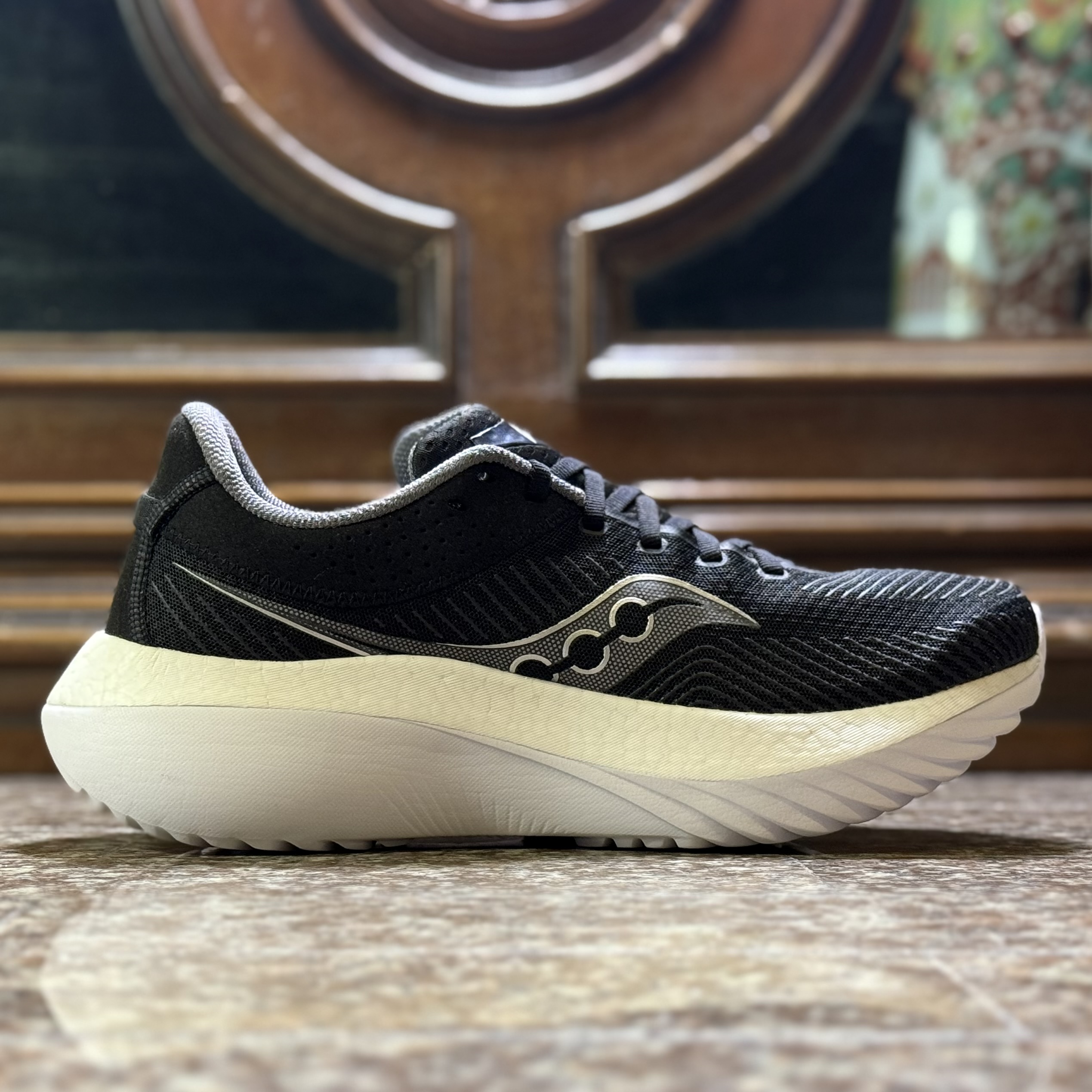 รองเท้าวิ่ง Saucony Kinvara PRO ‘BLACK’ (M9.5/10.5/11US)