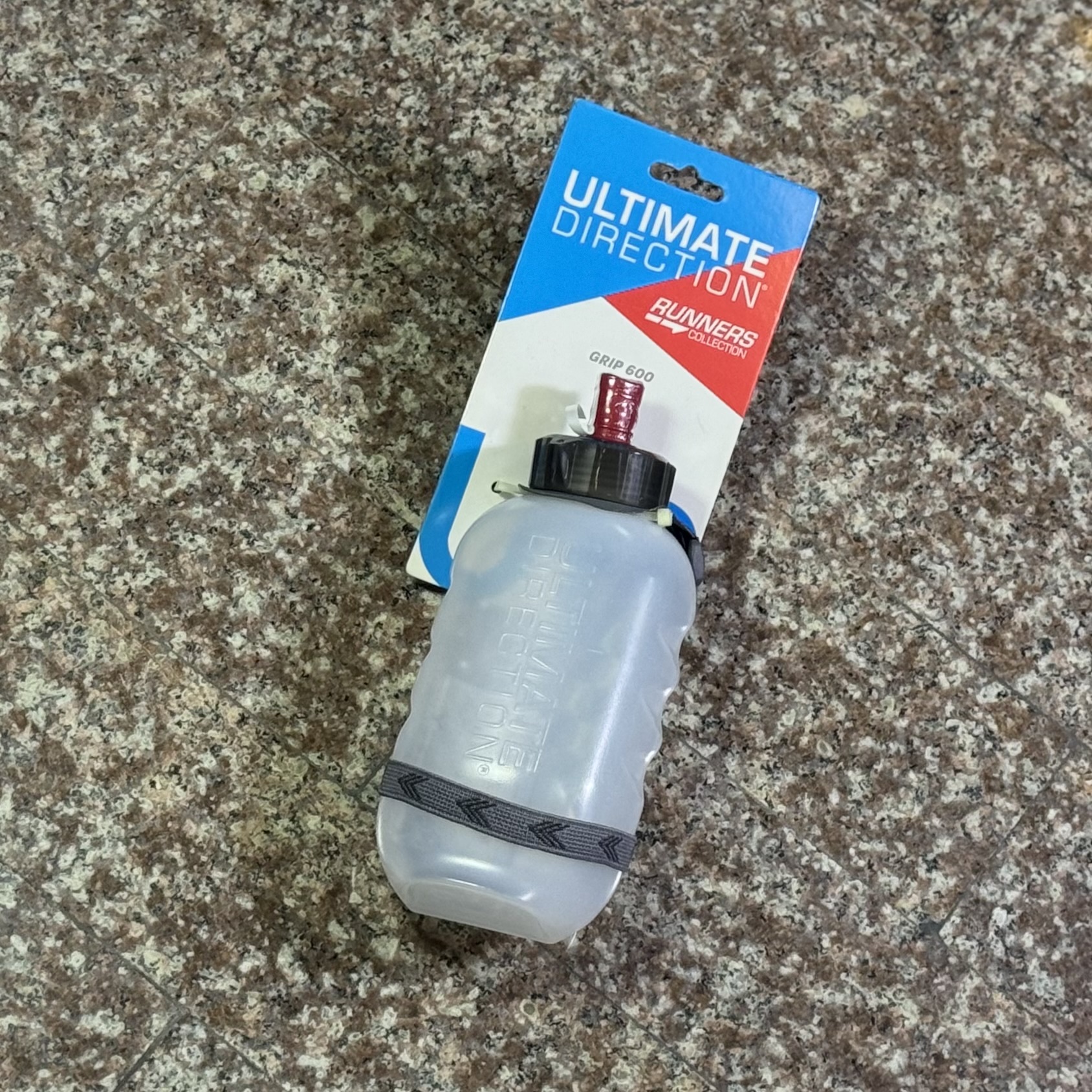 กระบอกน้ำ Ultimate Direction Grip 600 Water Bottle