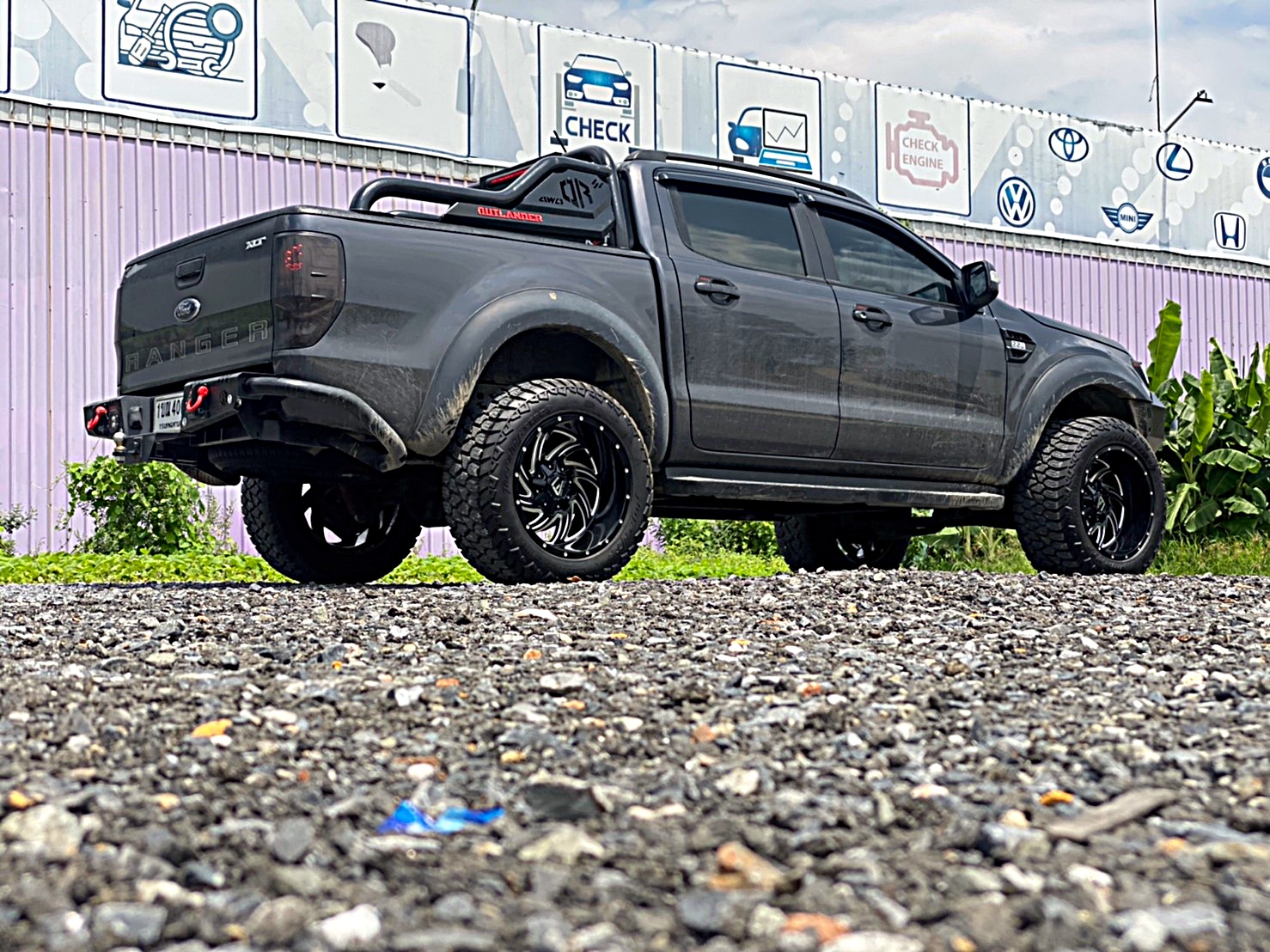 FORD จัดชุดใหม่ ทรงเมกาที่ STEP9