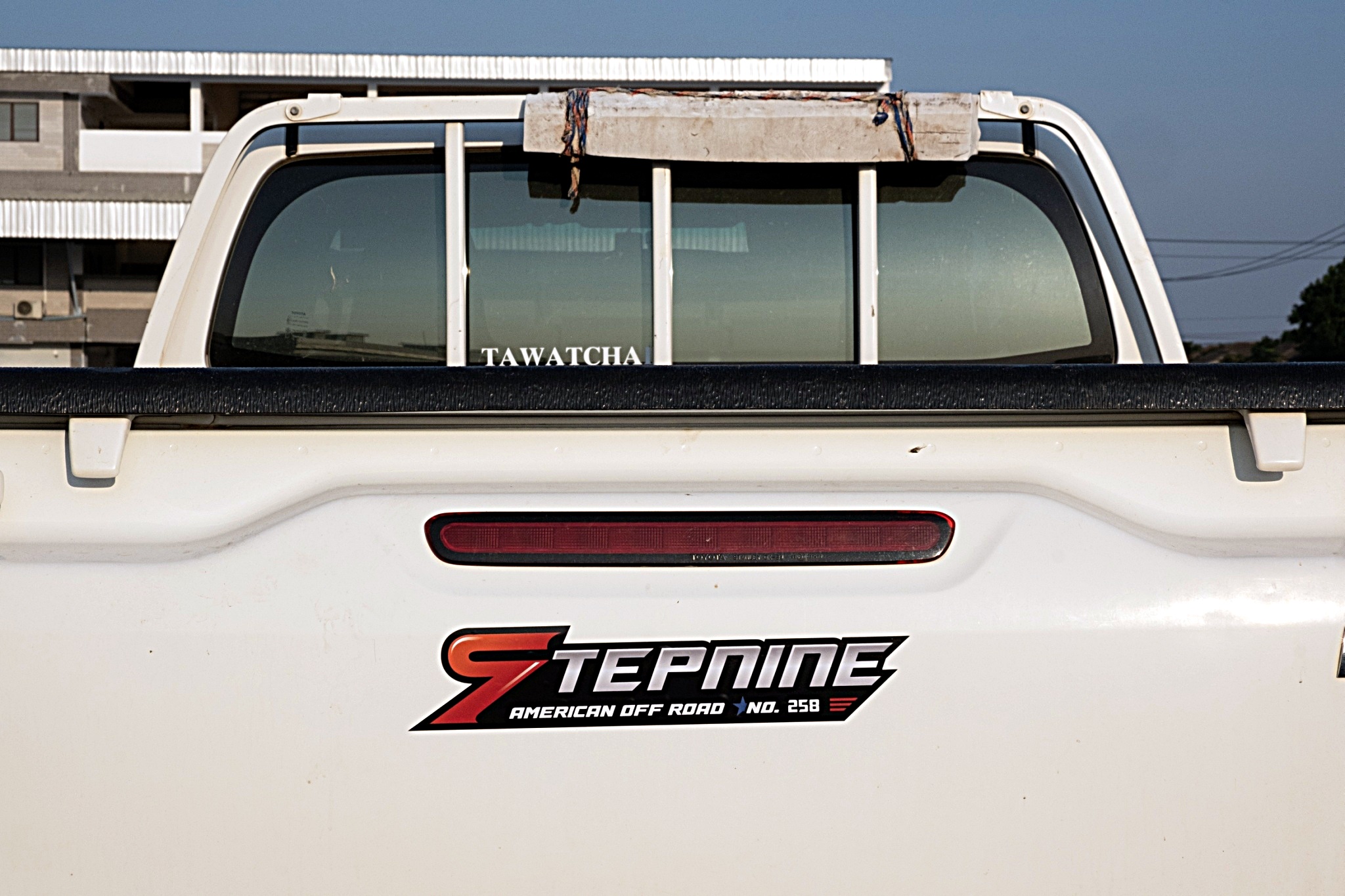 REVO หัวเดียว จองคิวจากแพร่ ทำทรงเมกาที่ STEP9