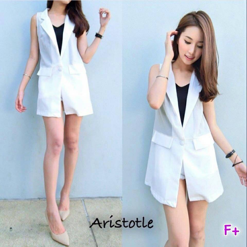 เสื้อสูททรงแขนกุด