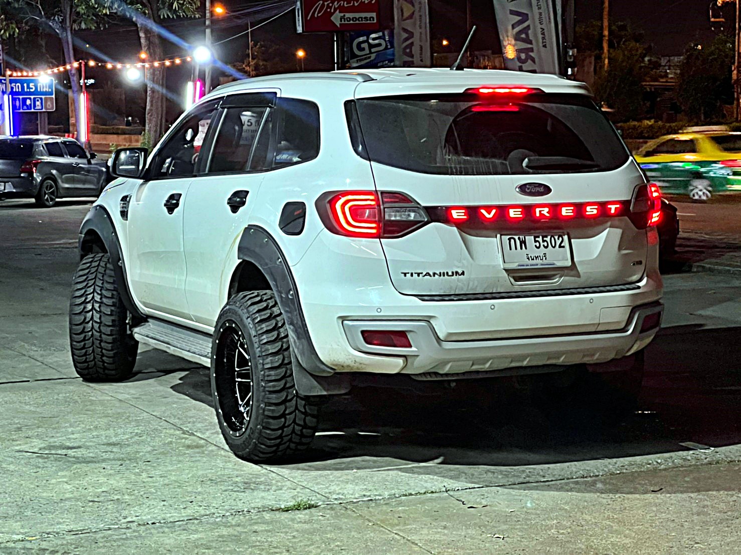 FORD_EVEREST_จันทบุรี จัดทรงเมกาที่ STEP9
