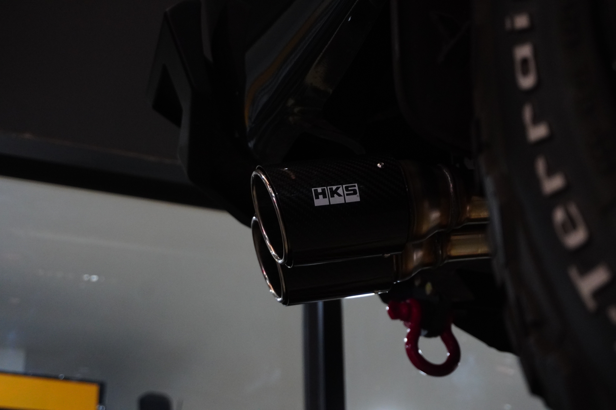 ท่อ HKS จากญี่ปุ่น Side muffler Twin Crb 𝙃𝙆𝙎 𝙇𝙀𝙂𝘼𝙈𝘼𝙓 TOYOTA REVO