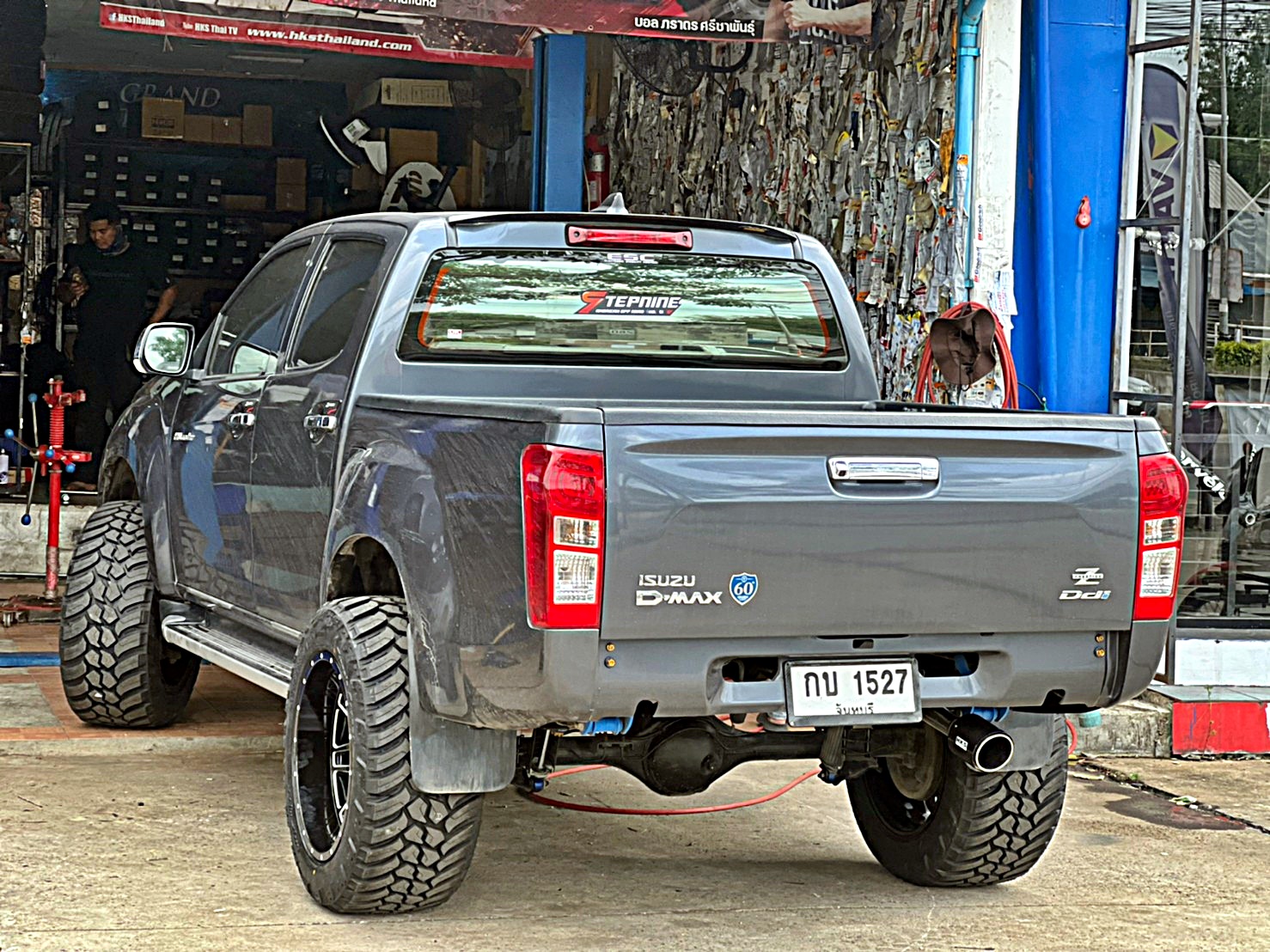 D_MAX_จองคิวมาจากจันทบุรี ทำทรงเมกาที่ STEP9