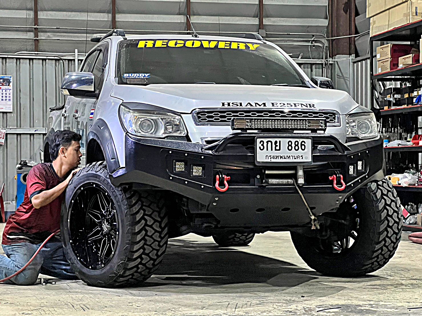 CHEVEROLET COLORADO ทรงเมกา แต่งที่ STEP9