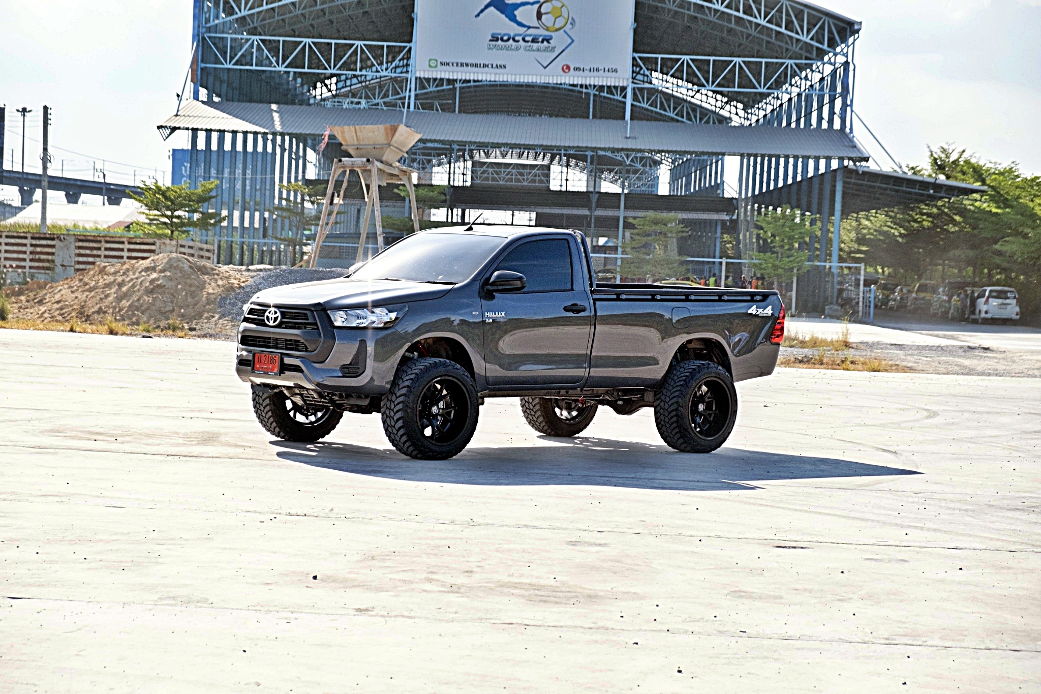 #TOYOTA_REVO_หัวเดียว จองคิวมาจากสุพรรณบุรี ทำทรงเมกาที่STEP9