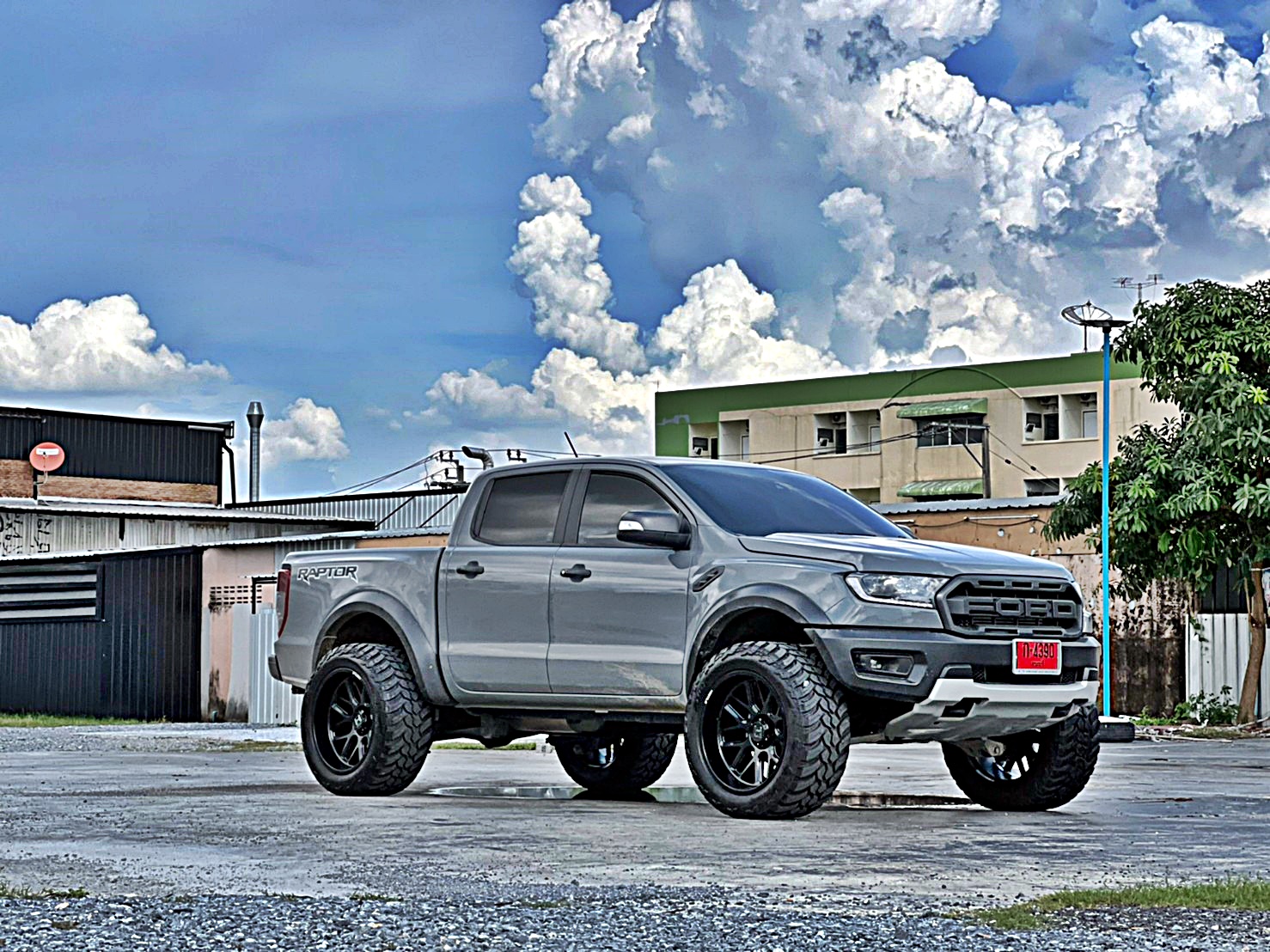 FORS RAPTOR ทรงเมกา ล้อ HOSTILE H120
